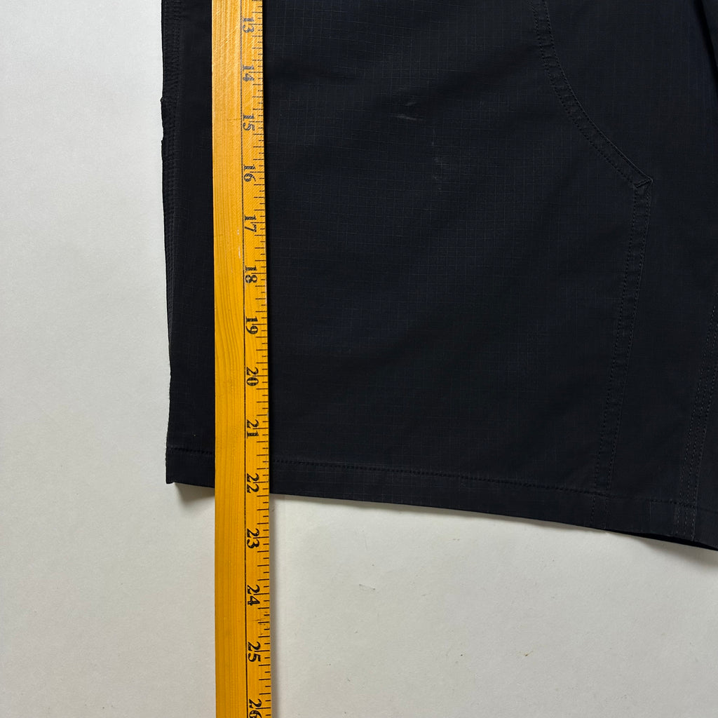 Carhartt WIP Double Knee Carpenter Shorts in Black (Size 30-36)