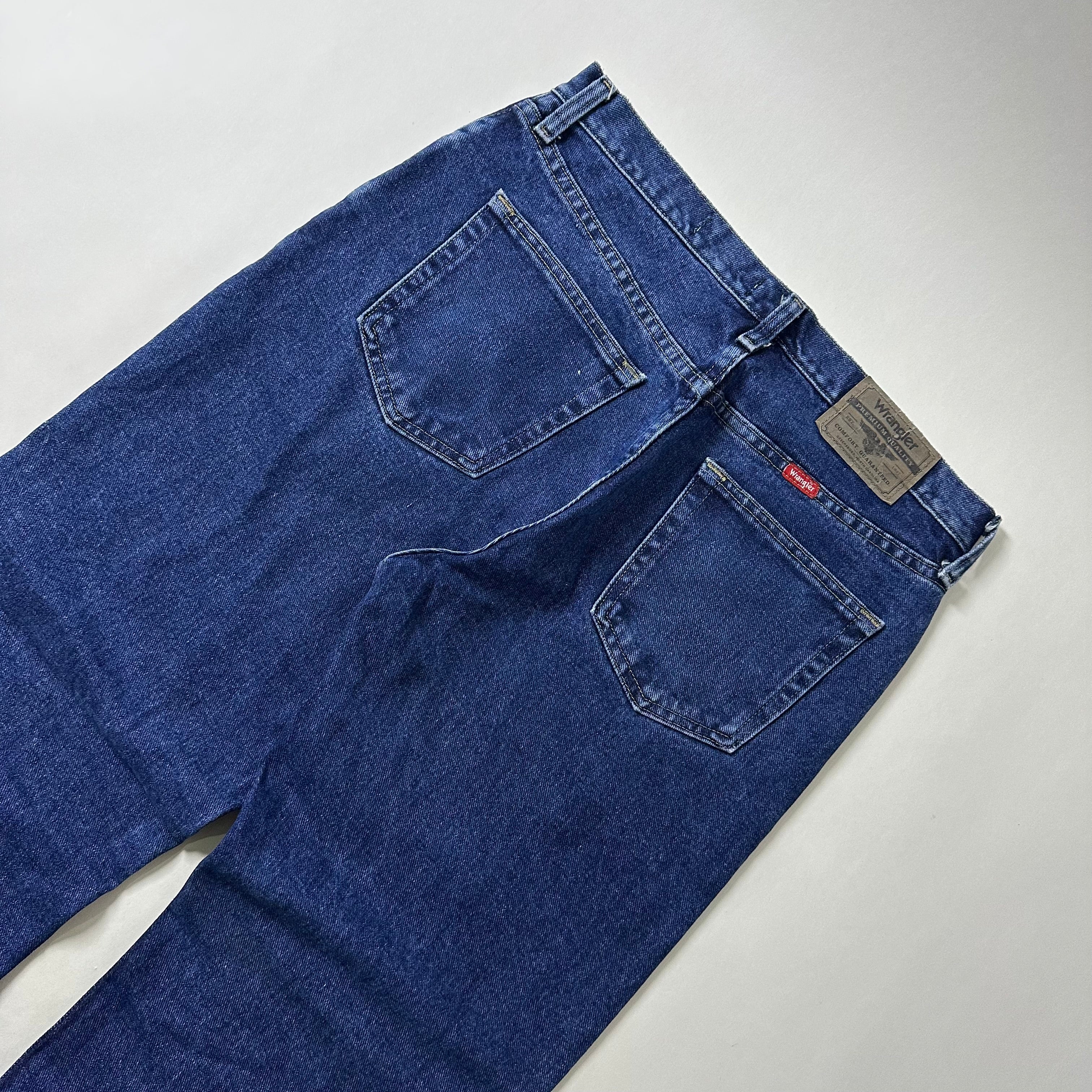 Wrangler Premium Quality Regular Fit Jeans in Dark Stone (Size 32)
