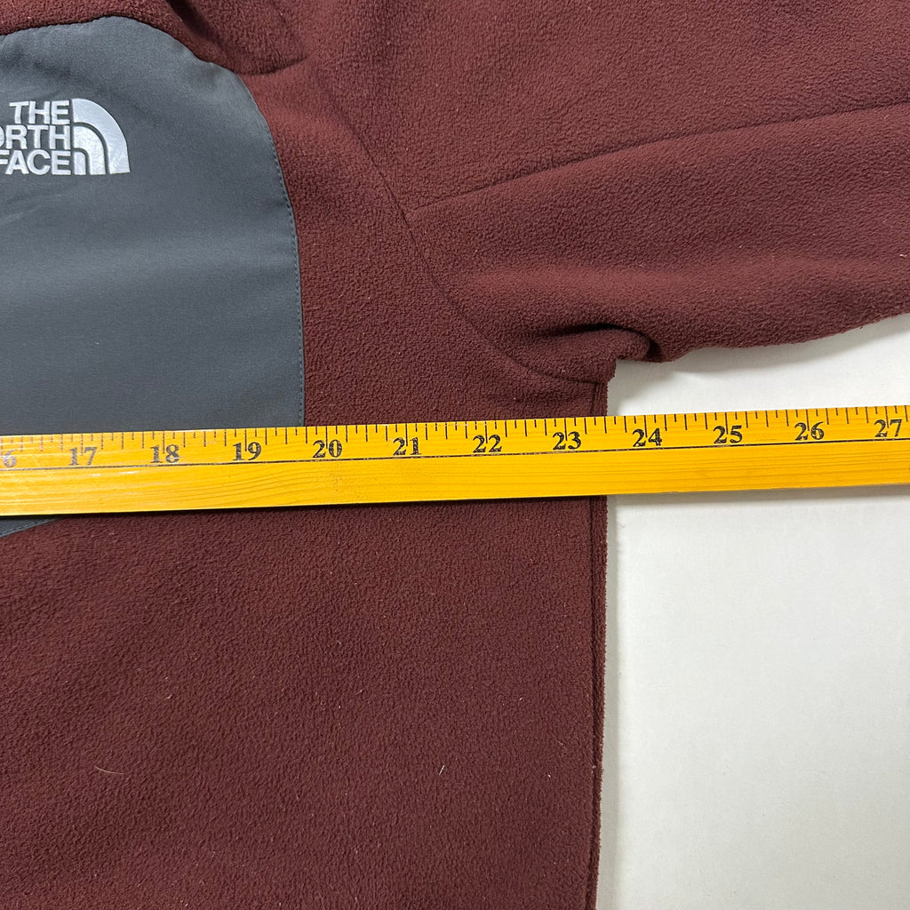 The North Face Chimborazo Fleece Jacket with Hood in Maroon (Size Large)