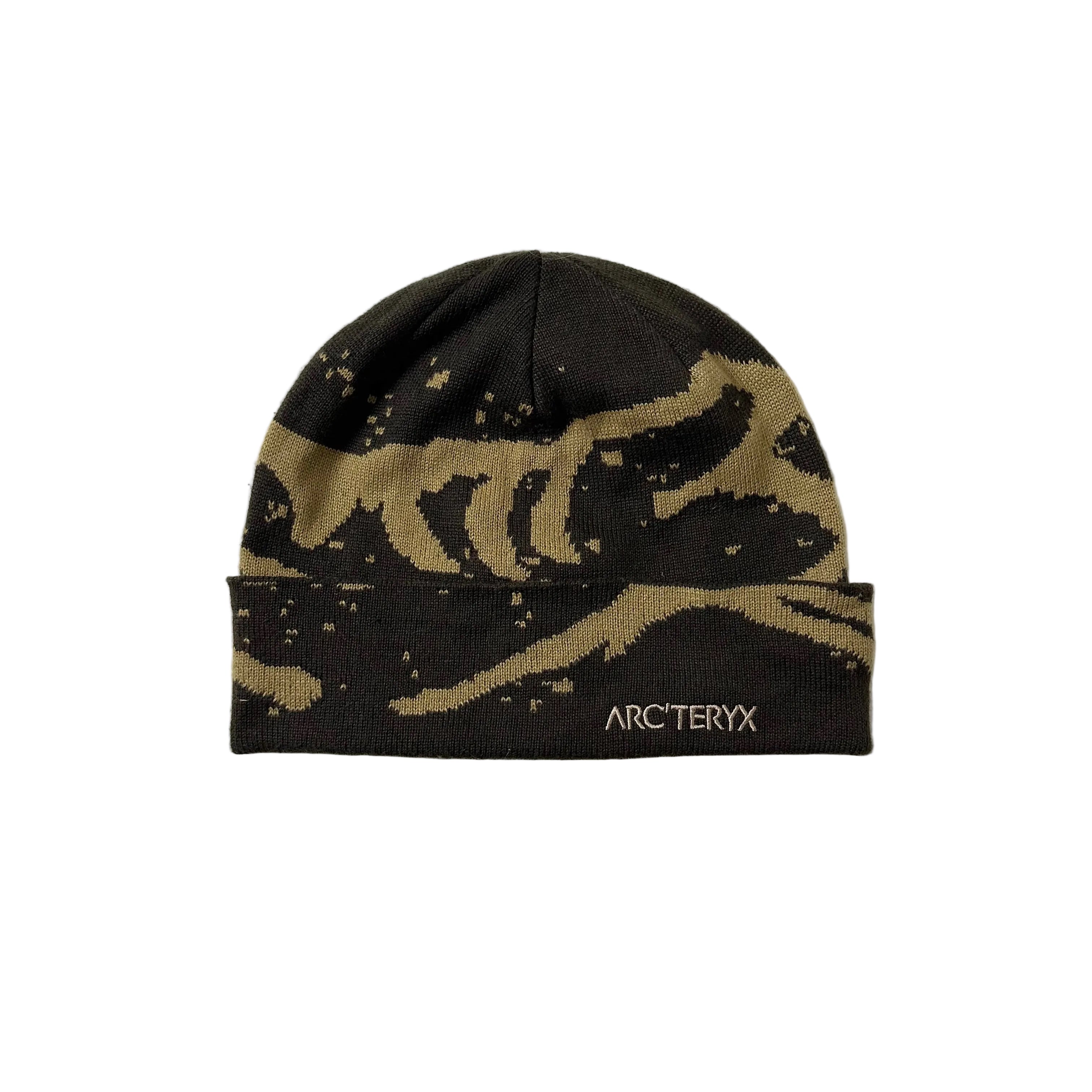 Arc’teryx Grotto Toque Beanie in Carob/Canvas (One Size)