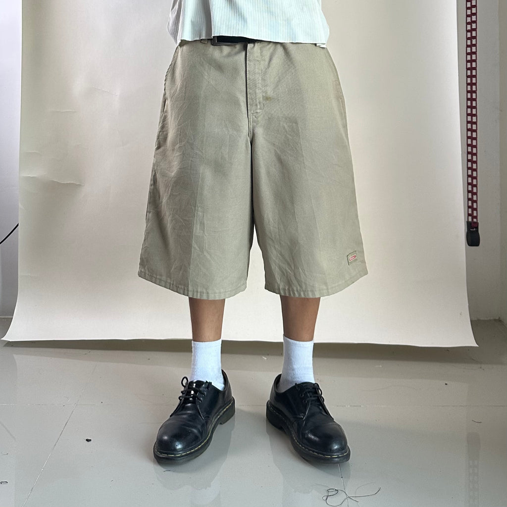 DICKIES Double Patch Shorts in Khaki (Size 36)