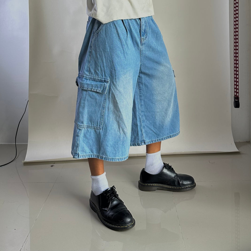 QueenShop Baggy Cargo Long Jorts Light Wash (Size 30)