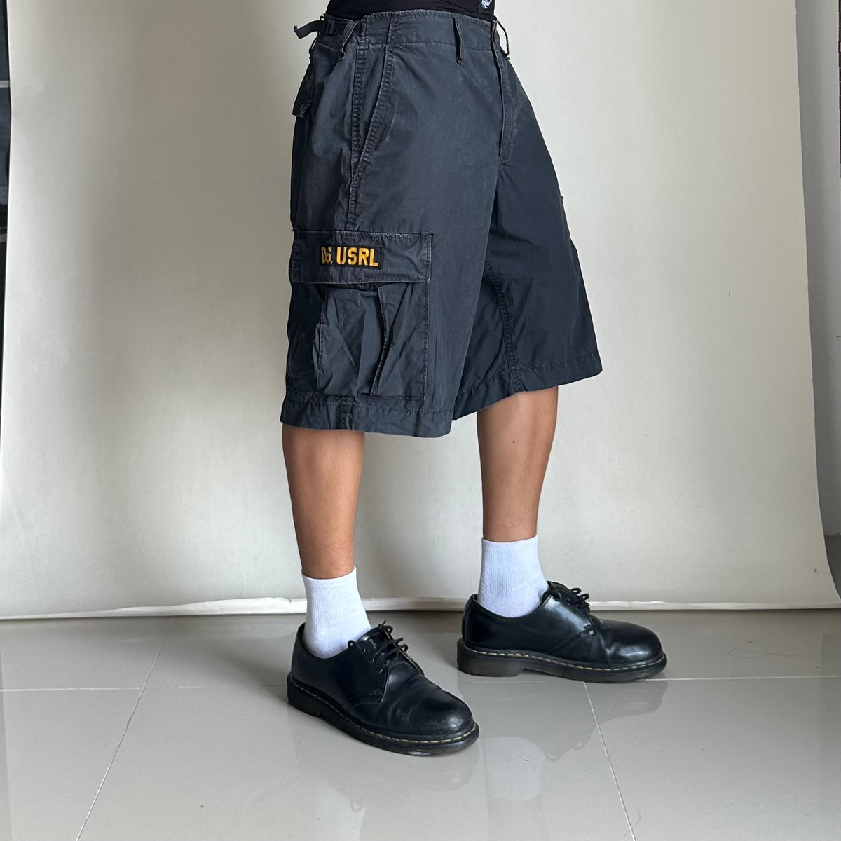 Ralph Lauren Denim & Supply Cargo Shorts in Black (Size 34-36)
