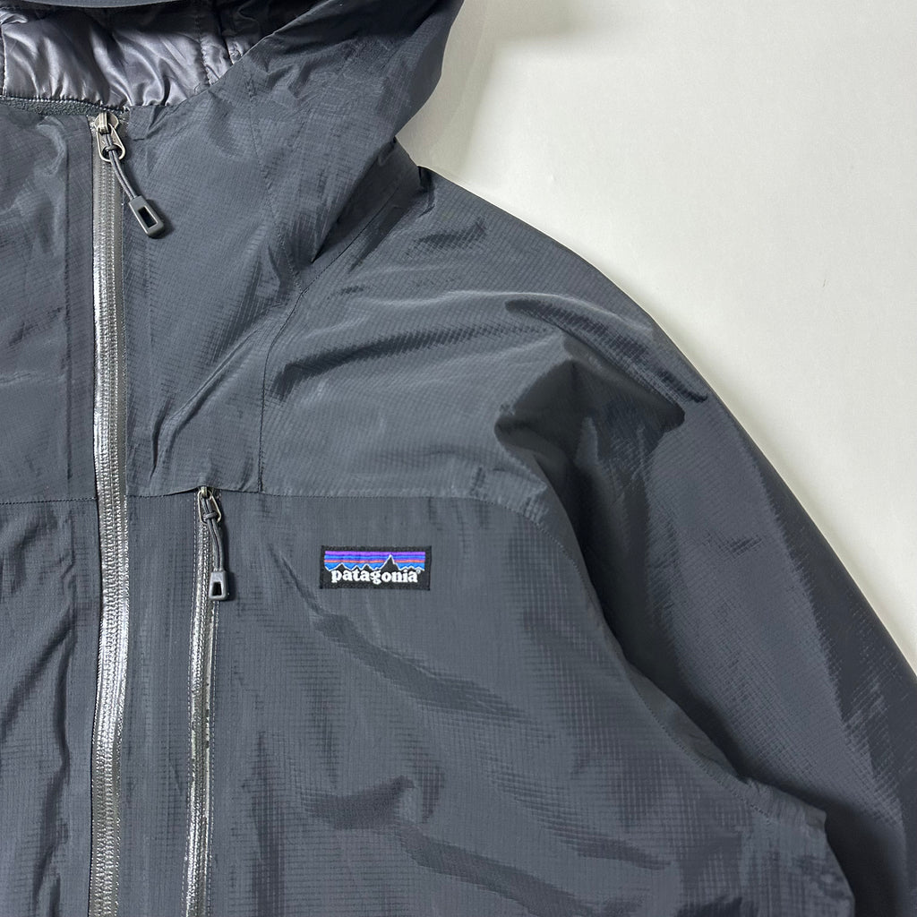 Patagonia Waterproof Windbreaker in Dark Gray Size Medium (Fits Large)