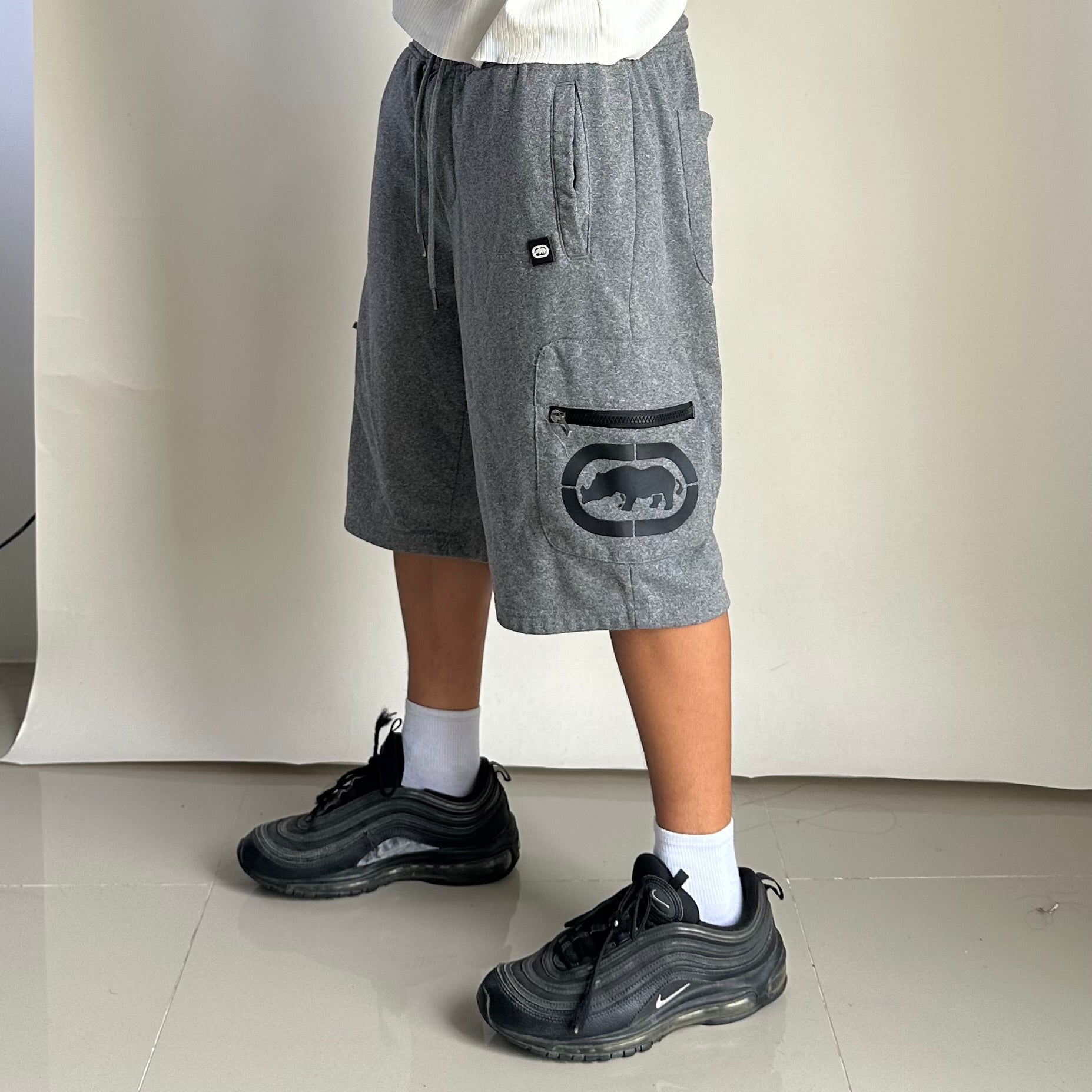 Echo Unlimited Cargo Sweat Shorts in Gray (Size 30-36)