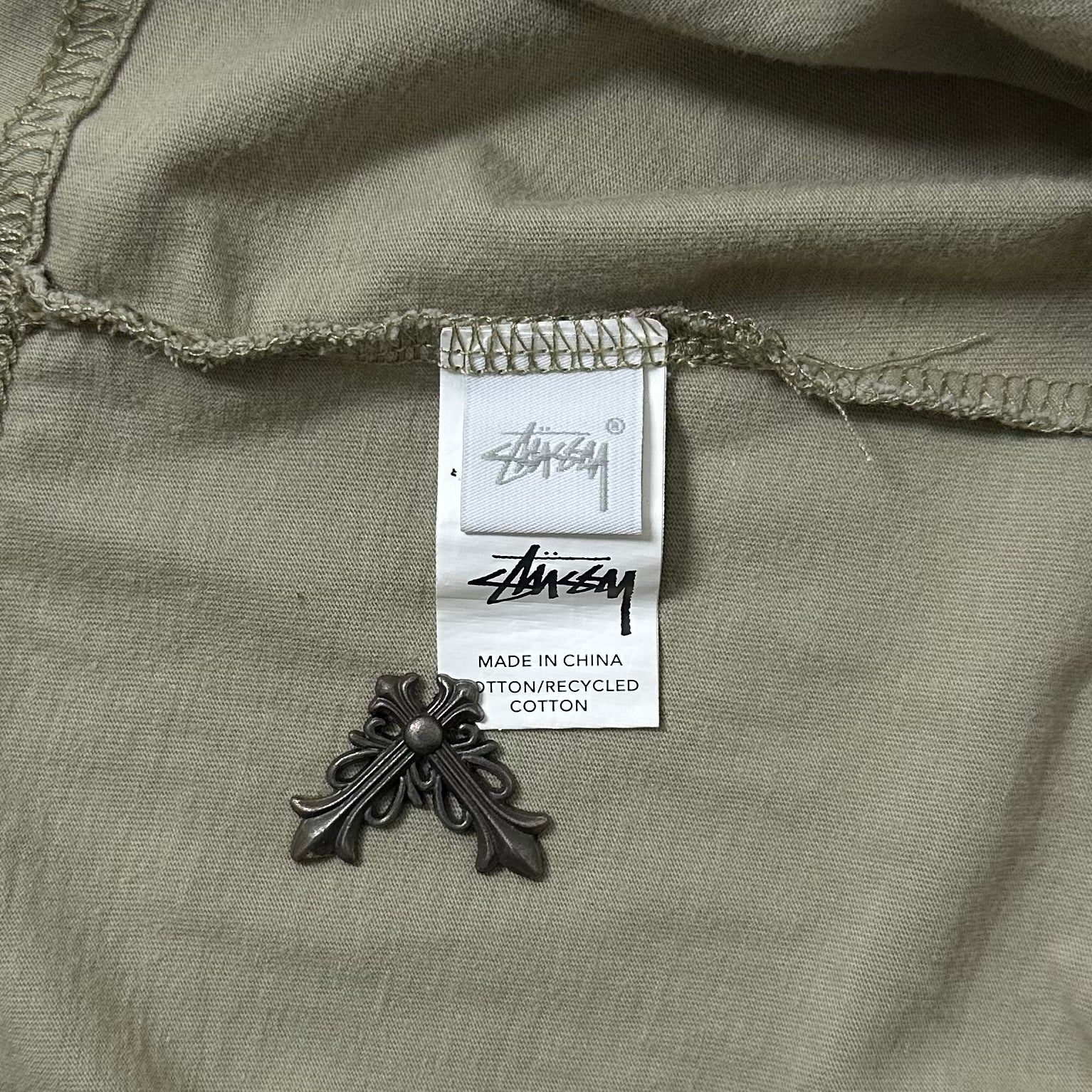 Stussy Crop T-shirt for Women in Olive green (Size 10 Medium)