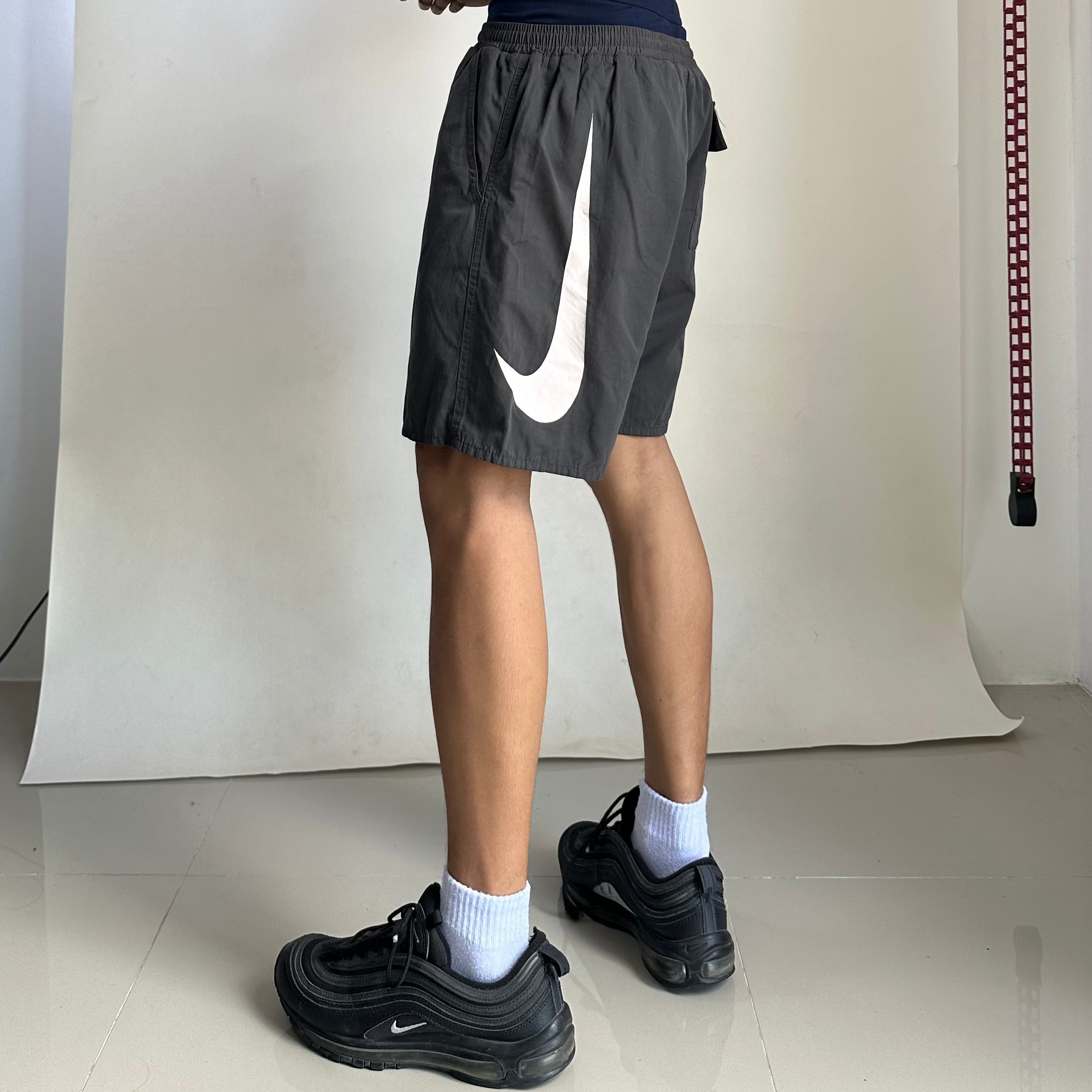 Exclusive NIKE x EDIFICE Water Repellant Board Shorts in Gray (Size Medium 30-32)