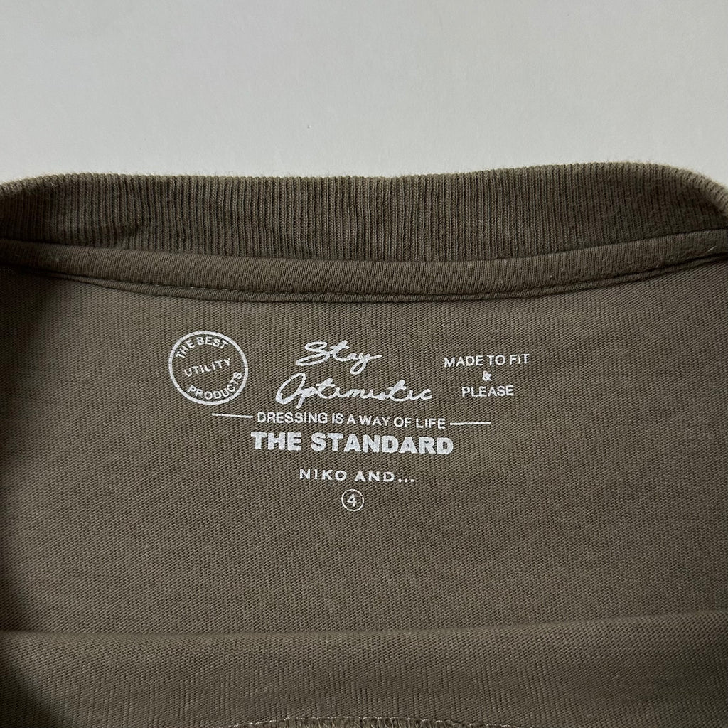 Niko And Utility Pocket T-Shirt Khaki Size XL