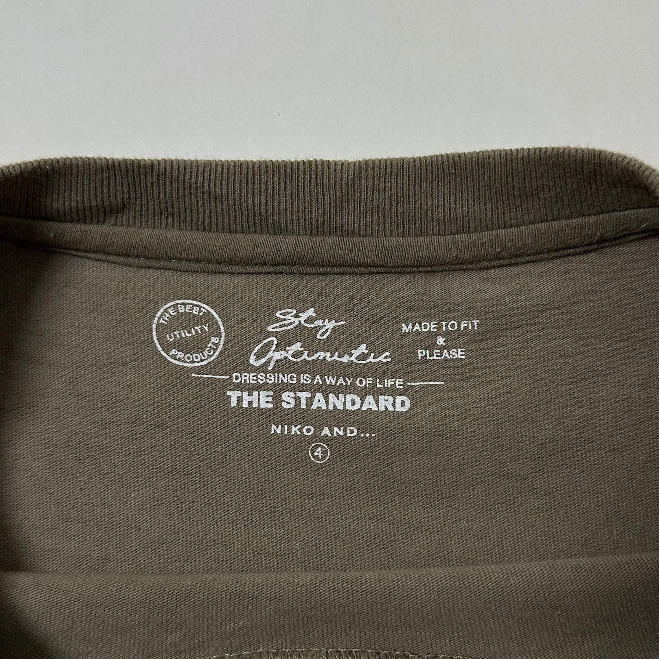 Niko And Utility Pocket T-Shirt Khaki Size XL