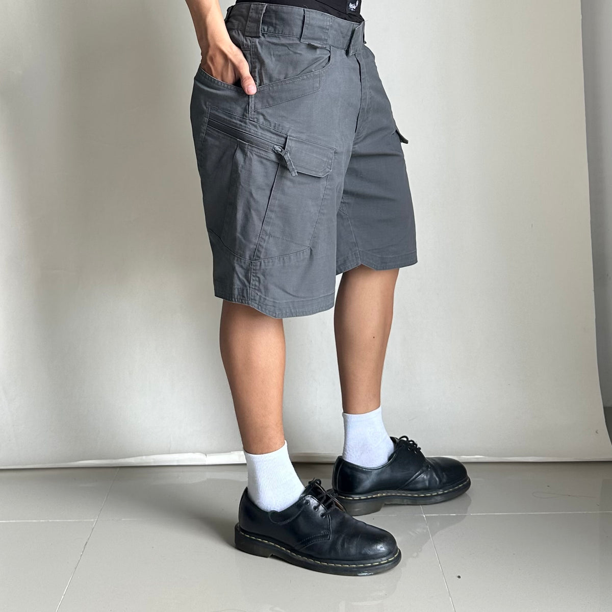 Helikon UTS Urban Tactical Shorts in Dark Gray (Size 32-36)