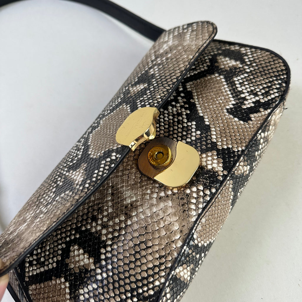 BRAND-NEW Time &Tru Women Shoulder Bag in Snake pattern (One Size)