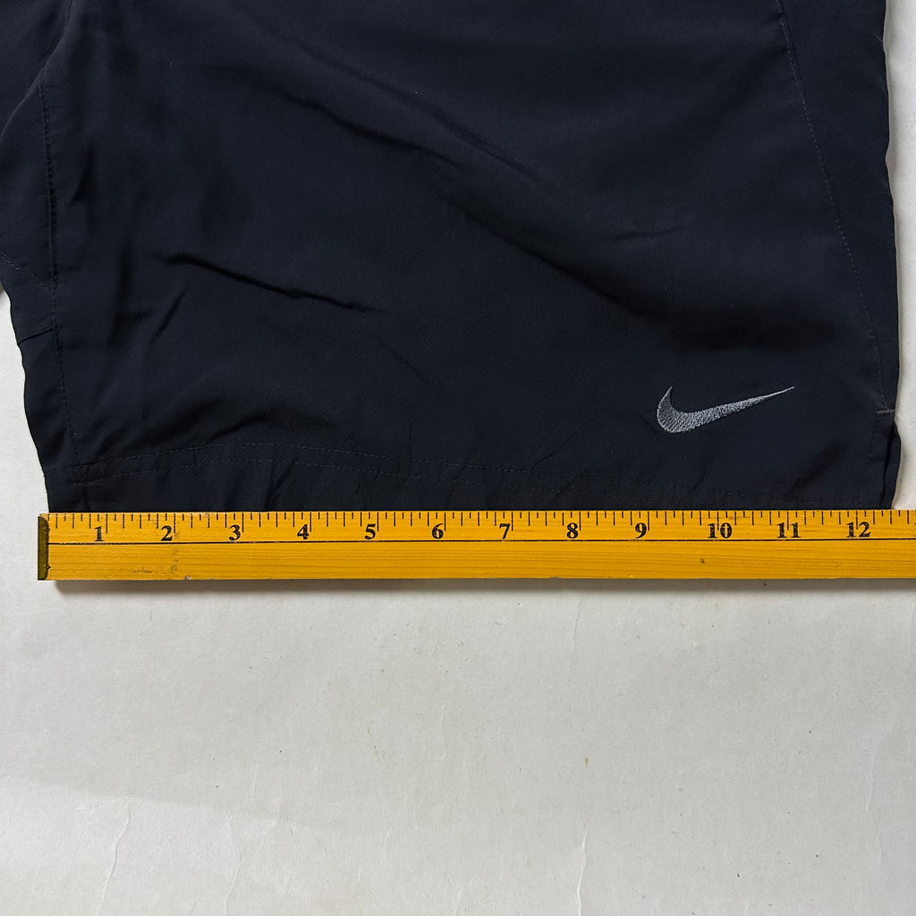 Nike Dri-Fit Shorts in Black (Size 32-38) — SOLD