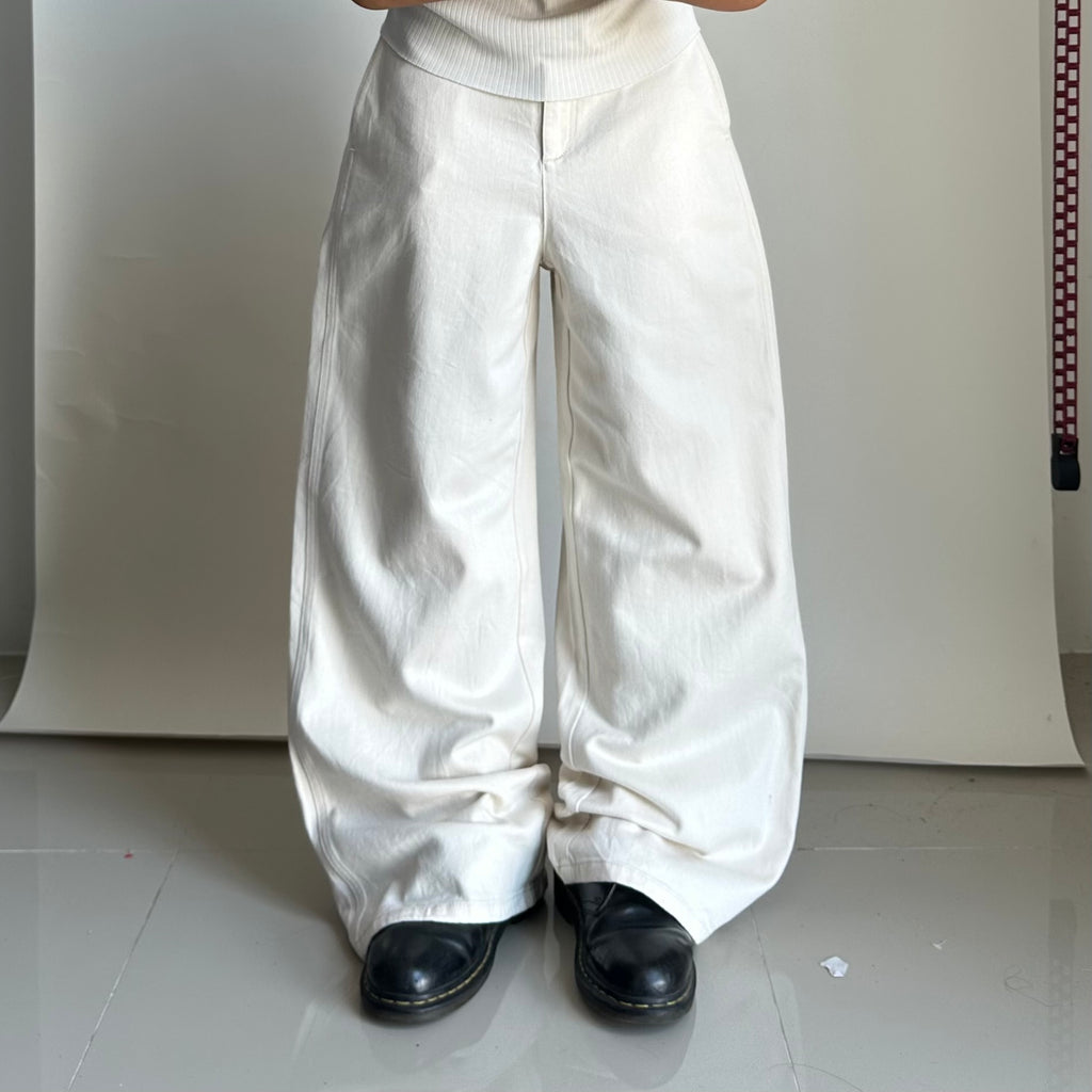 LYNEE Baggy Pants in Off White (Size 30)