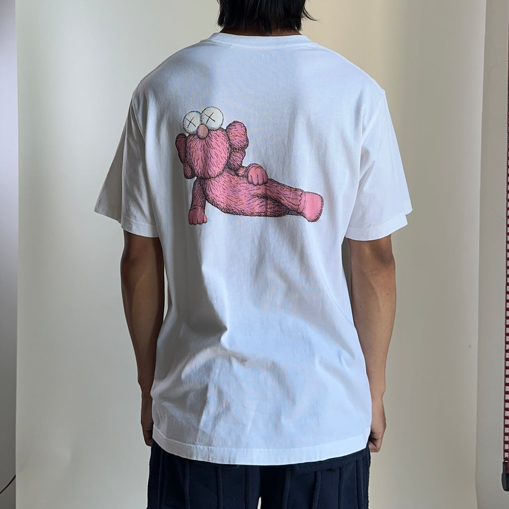 Uniqlo KAWS UT Graphic T-shirt White Large