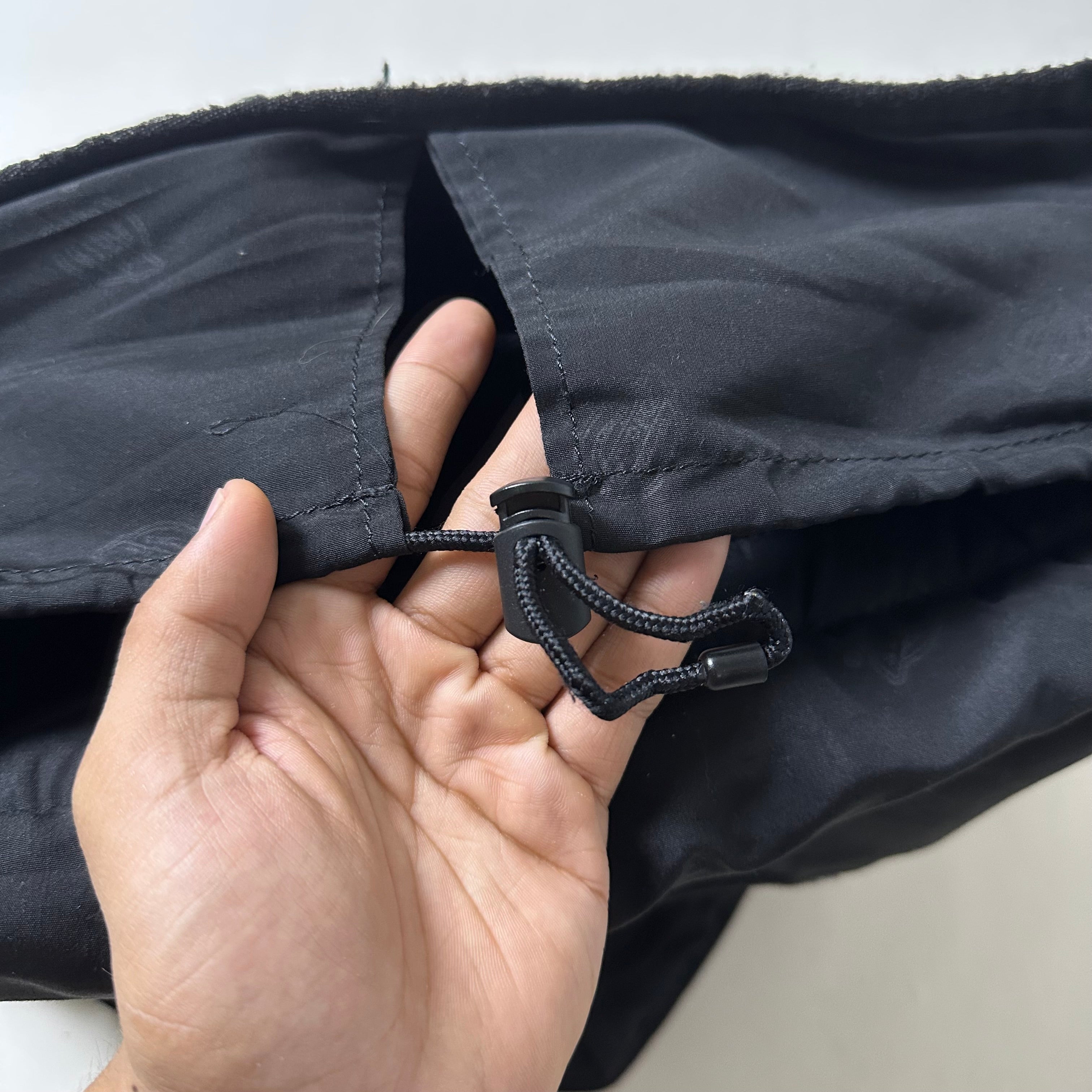 Dickies Messenger Bag in Black