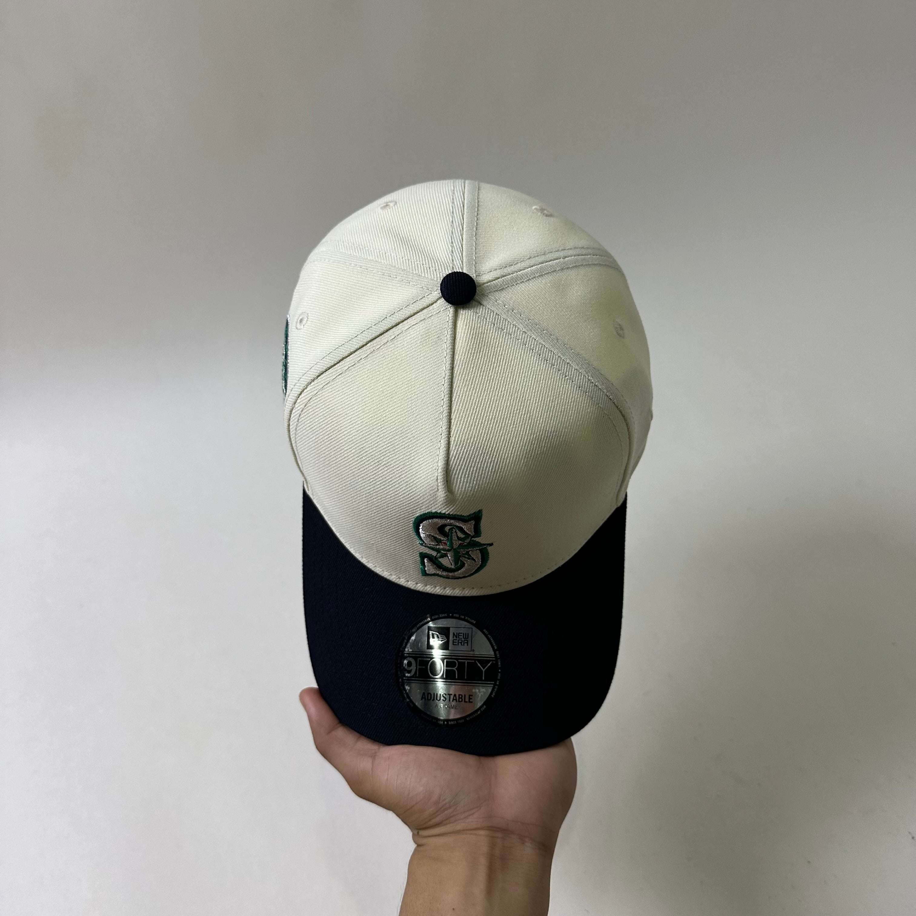 BRAND NEW NEW ERA A-Frame Snapback Cap Seattle Mariners in Two-tone (One Size)