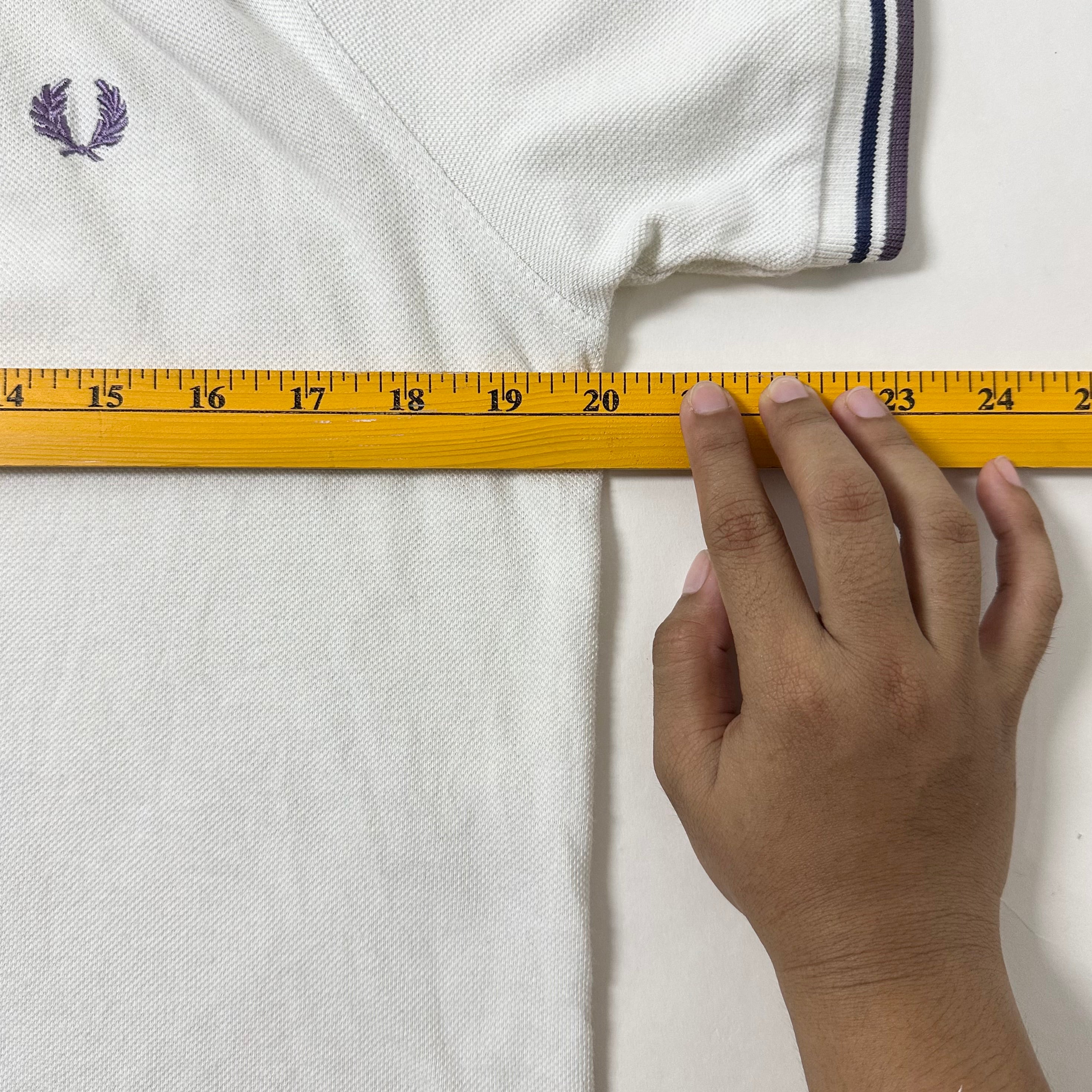 Fred Perry Twin-tipped Polo T-shirt in Chalk White (Size Medium)