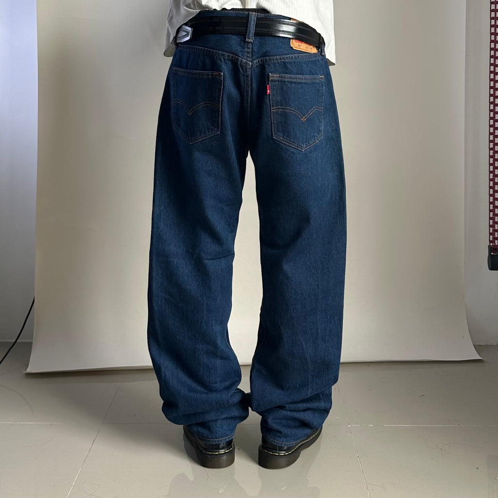 Levi’s 501 Original Fit Jeans Extended Patch in Classic Indigo Dark Wash STF (Size 34-35)