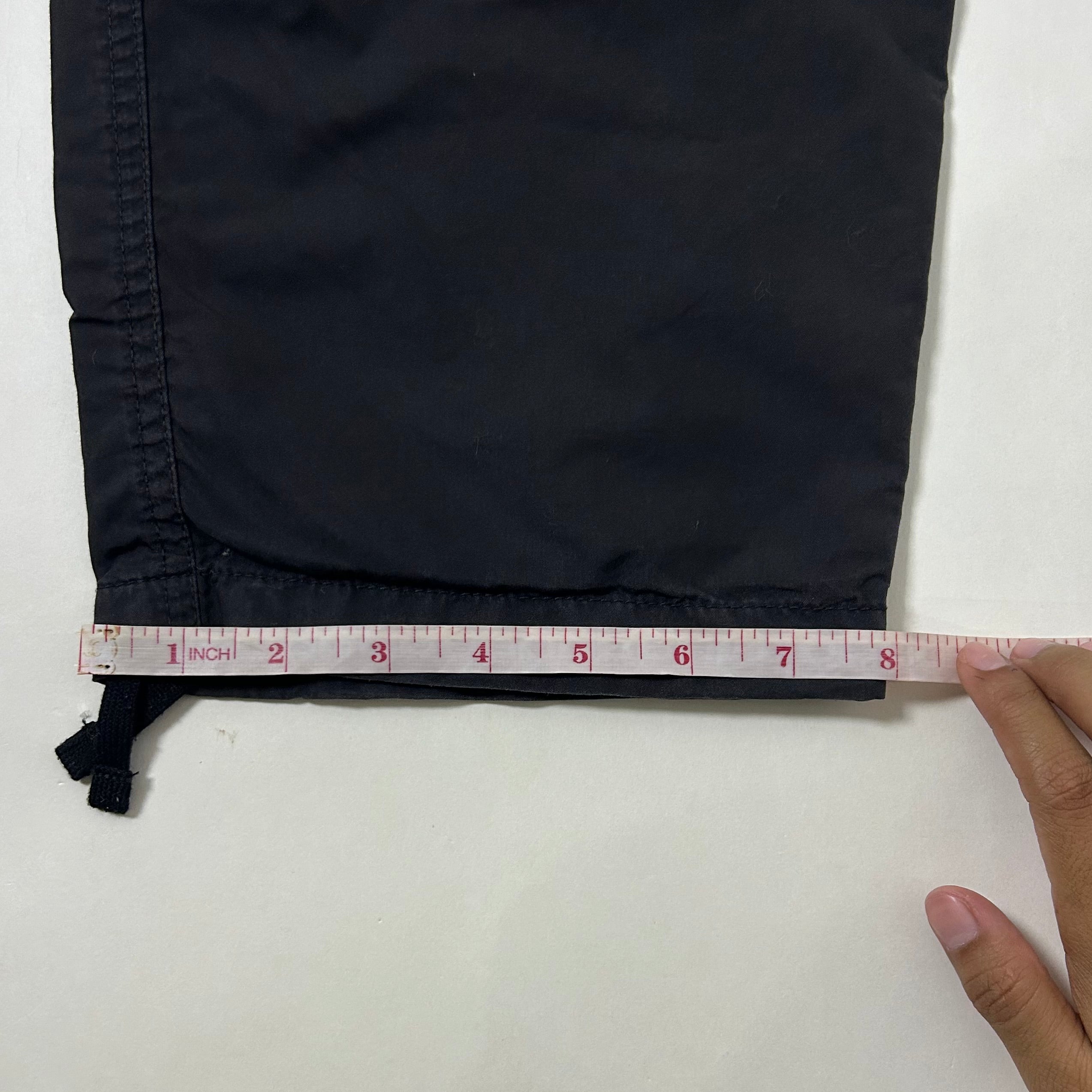 Uniqlo Nylon Cargo Pants in Dark Gray (Size 28-32)