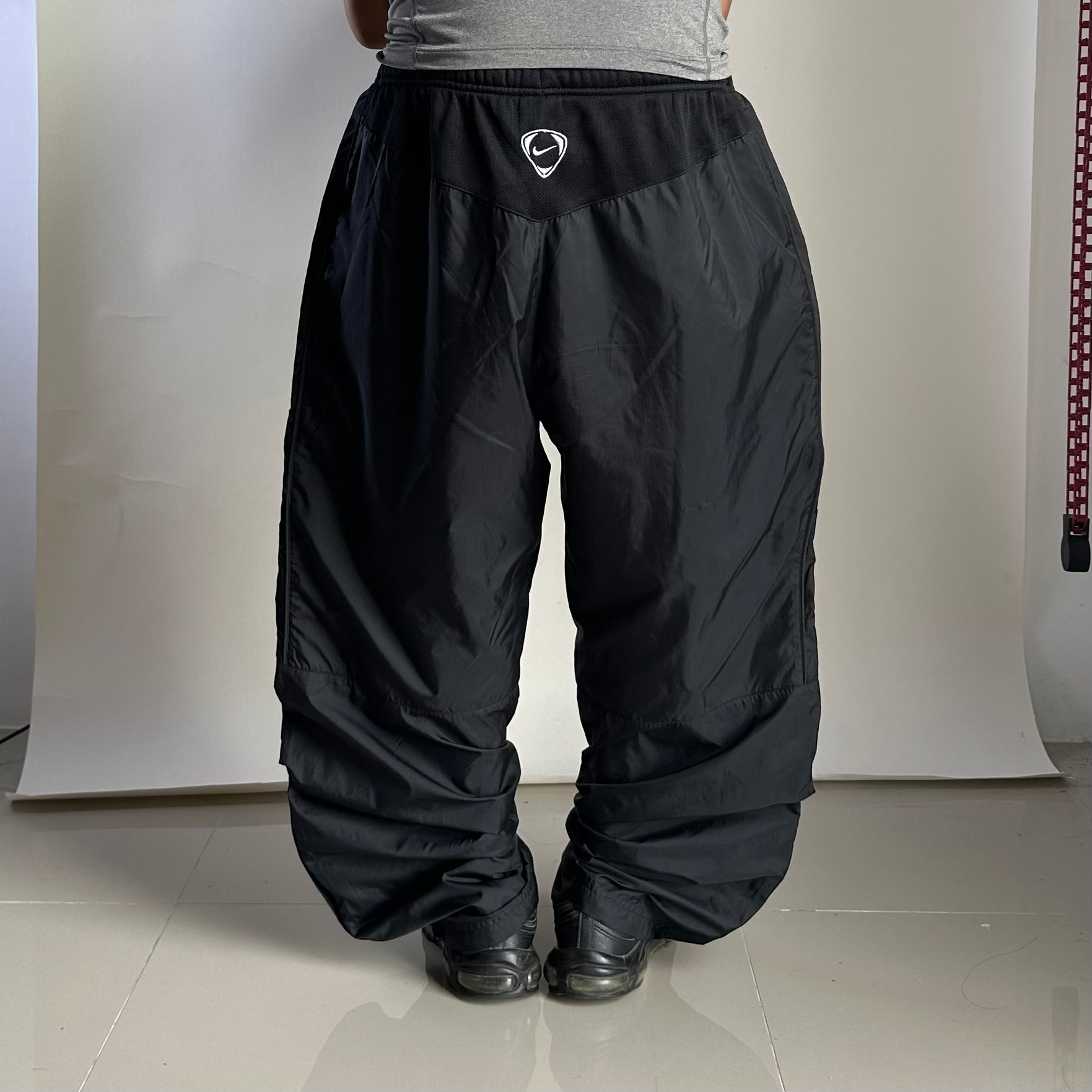 NIKE Y2K Embroidery Swoosh Track Pants in Black (Size 34-40)