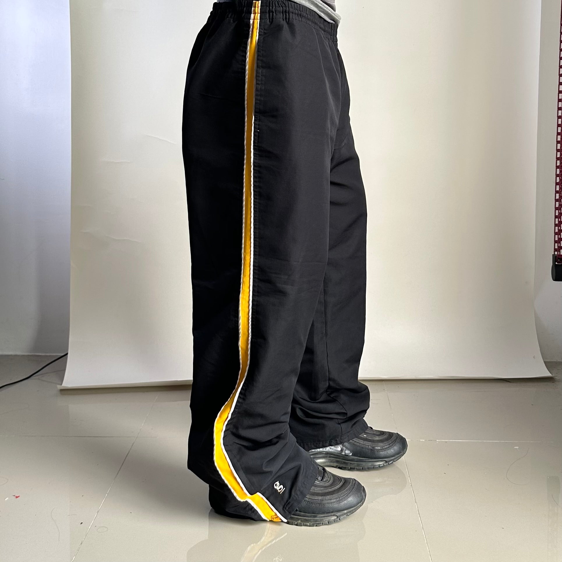 Vintage Gear For Sports Track Pants in Black (Size 36-40)