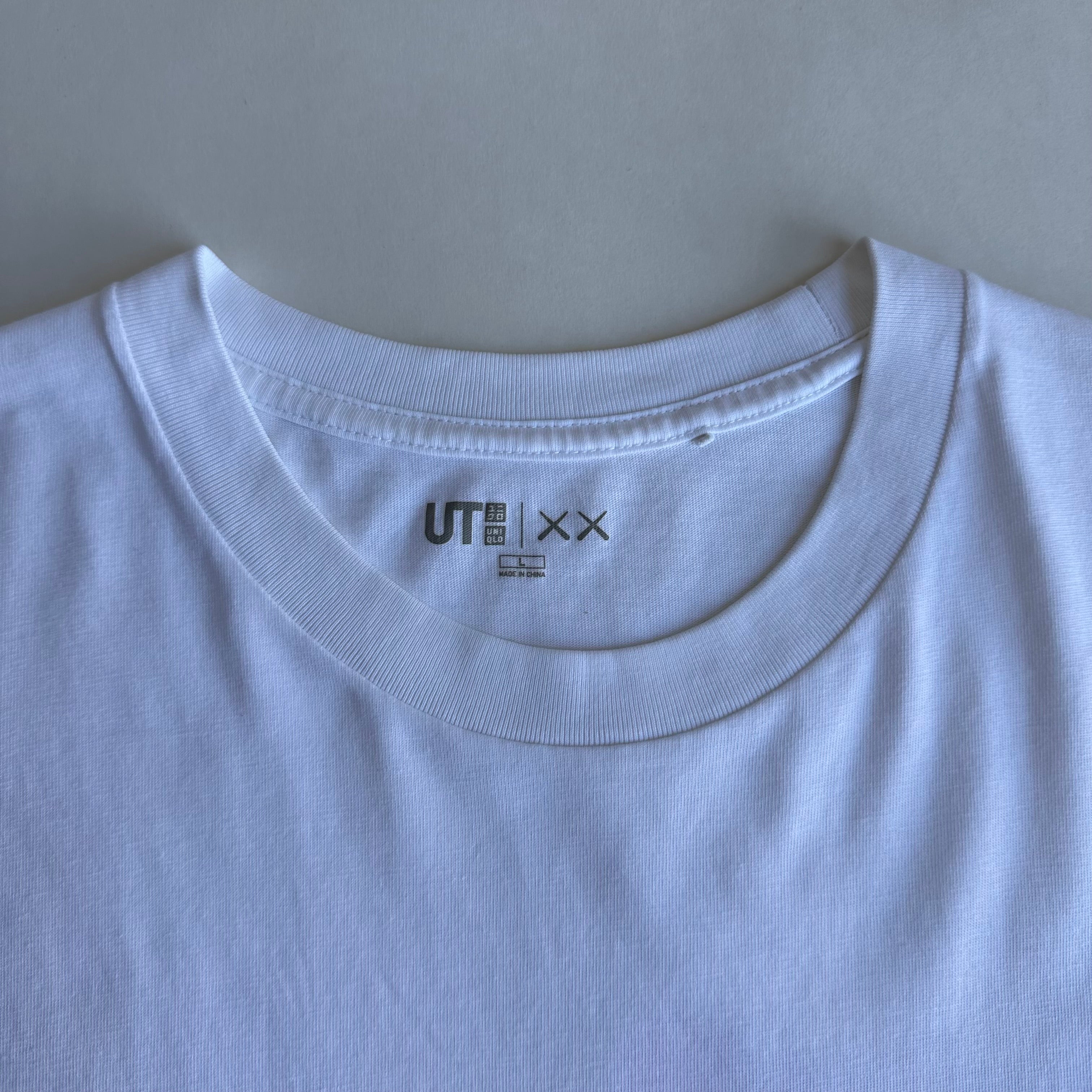 Uniqlo KAWS UT Graphic T-shirt White Large