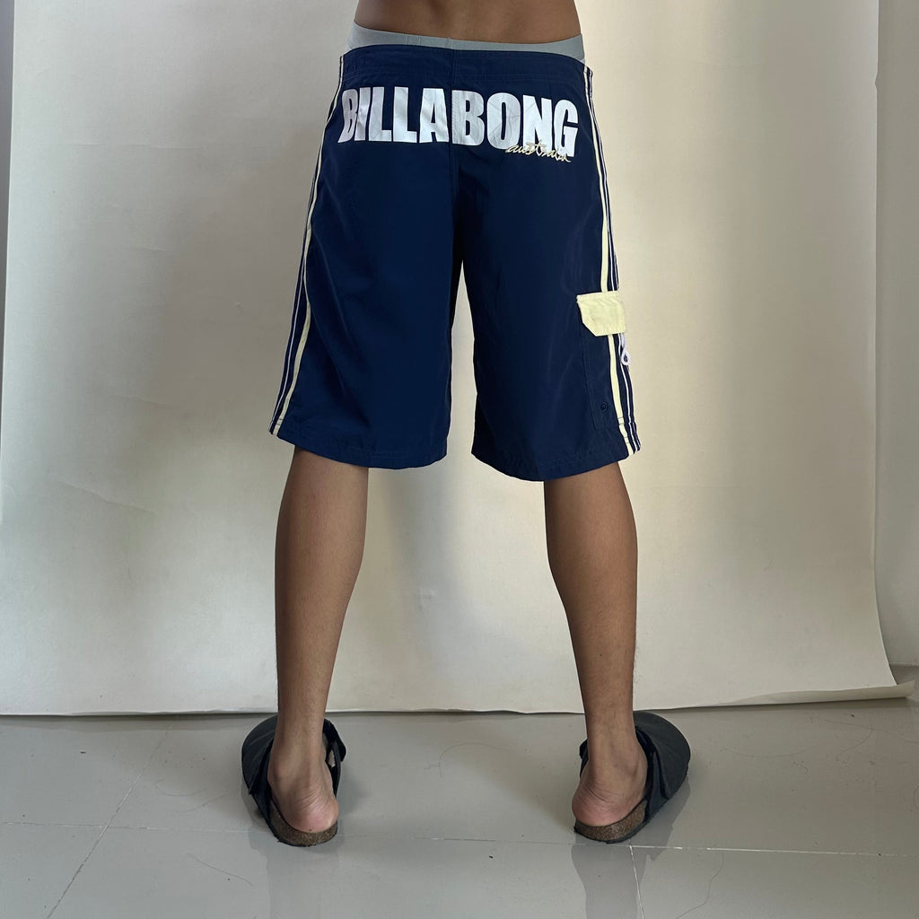 2000’s Billabong Board Shorts in Navy Blue and Yellow Color way Size 32