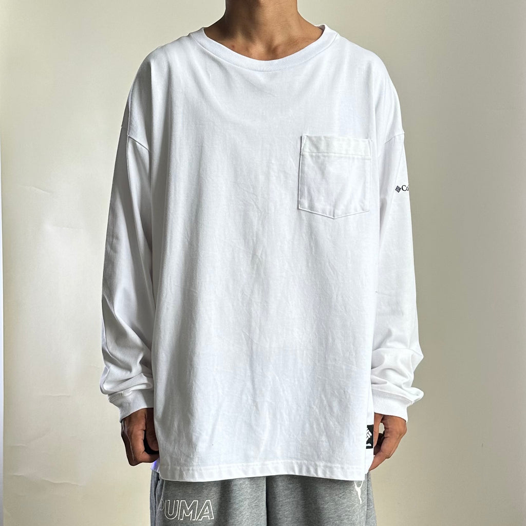 Columbia Longsleeve Pocket T-shirt in White (Size XL)