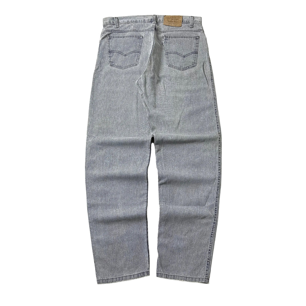Vintage Levi’s 550 Relaxed Tapered Fit Corduroy Jeans in Gray (Size 34)