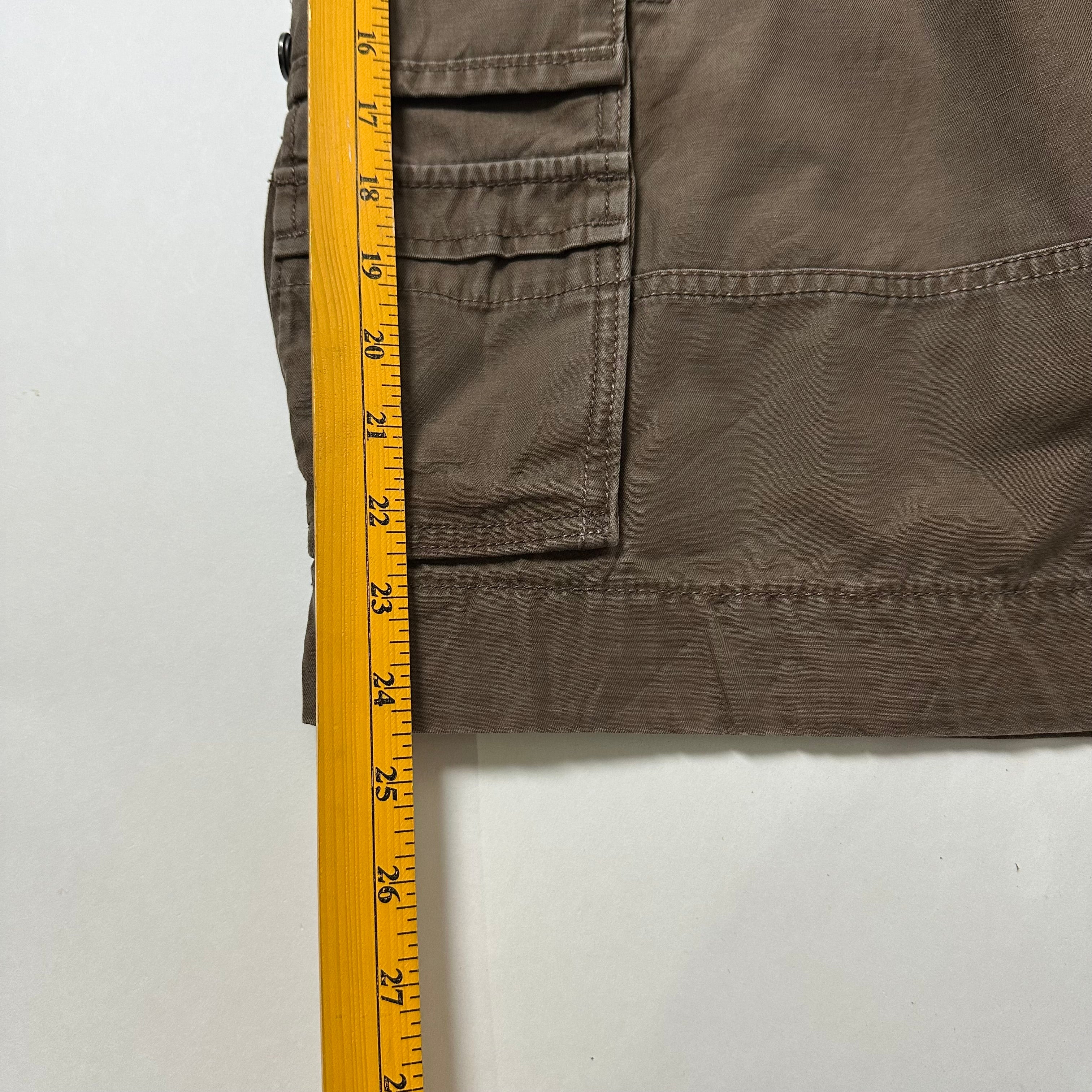 Levi’s Baggy Cargo Shorts in Choco Brown (Size 36) — SOLD