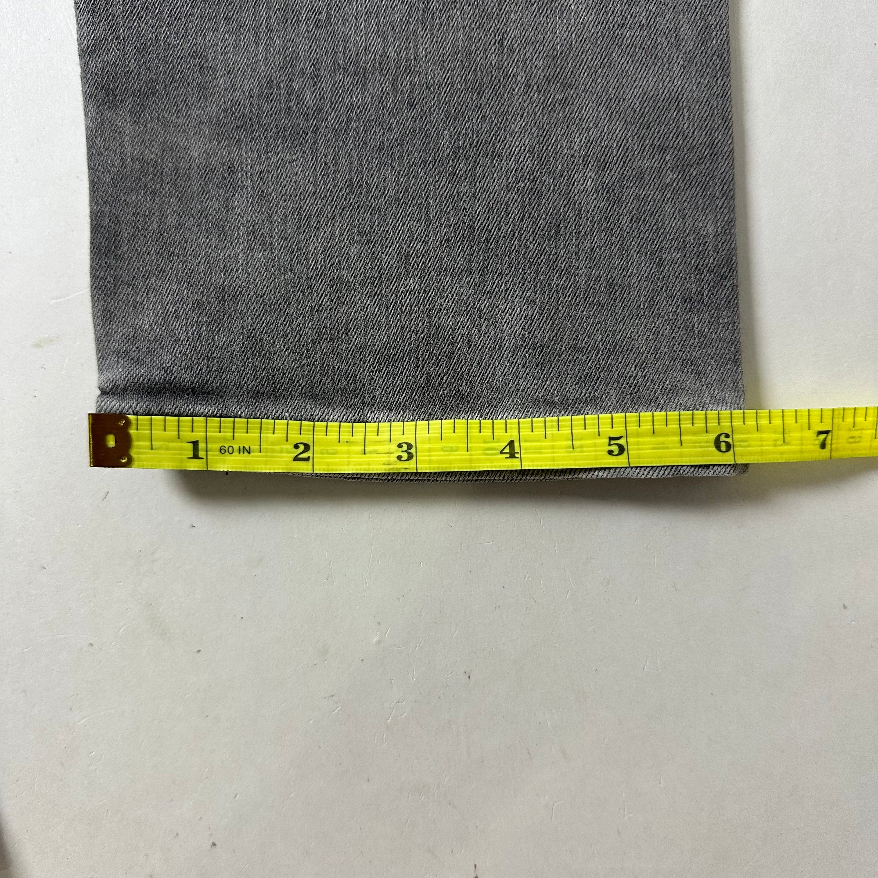 Levi’s 510 Skinny Fit Jeans in Gray Wash (Size 33)