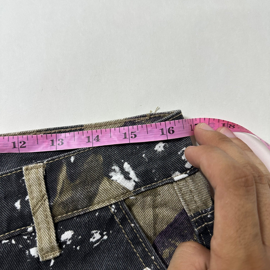 Realtree Pattern Cargo Pants (Size 32-33)