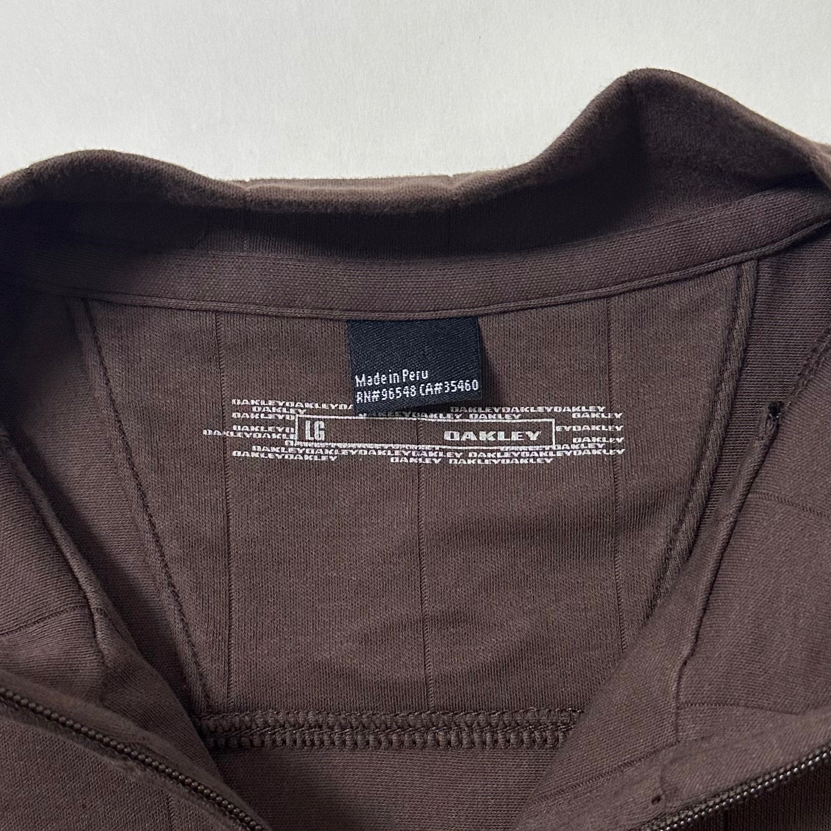 Oakley Emblem Logo Half-zip T-shirt in Choco Brown (Size Large)