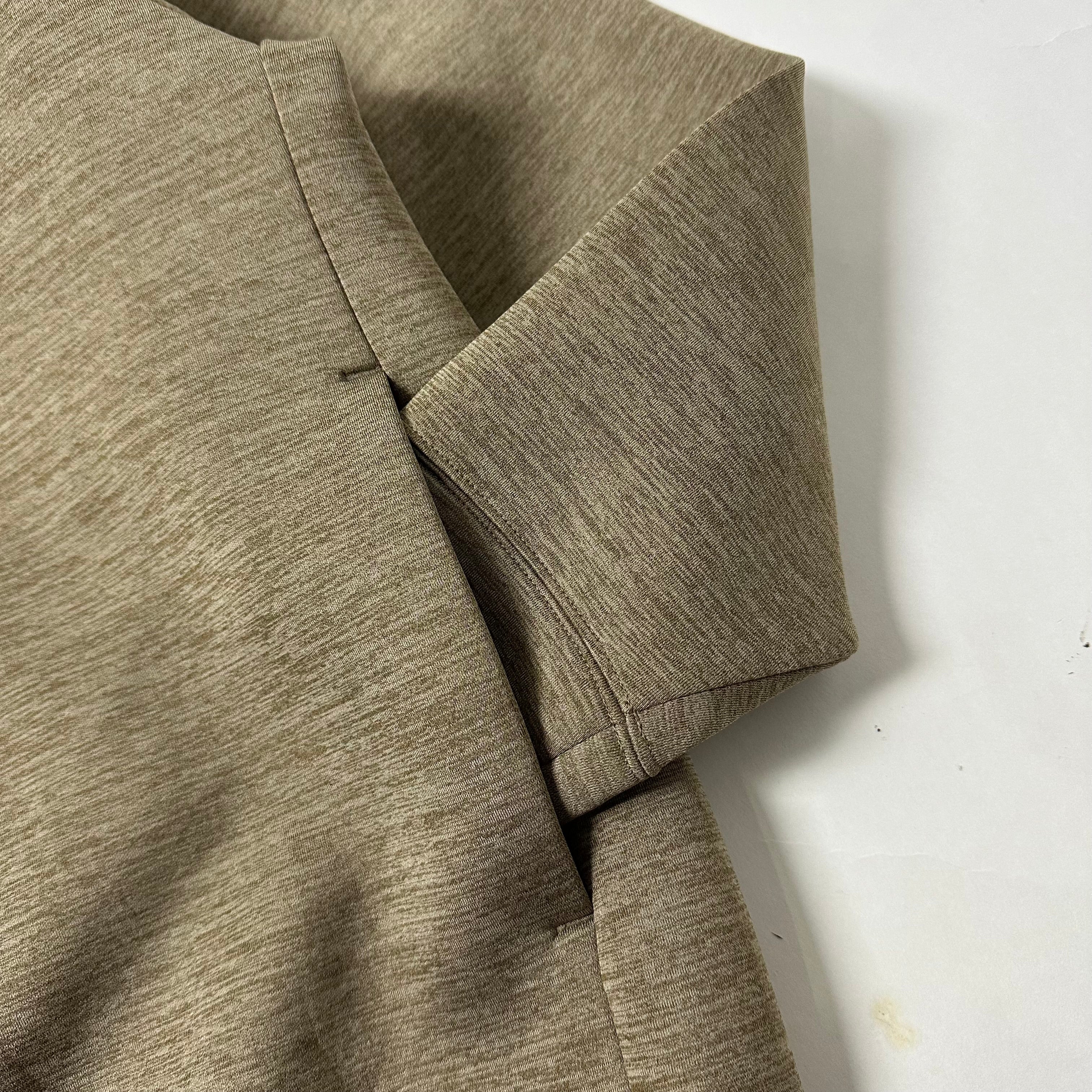 Uniqlo Ultra Dry Stretch Pullover Hoodie in Natural Color (Size Large) — SOLD