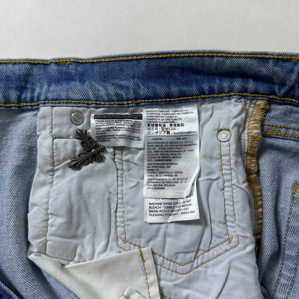 BRAND-NEW Levi’s 501 Women’s High Rise Straight Leg Jeans in Light Wash Blue (Size 33)
