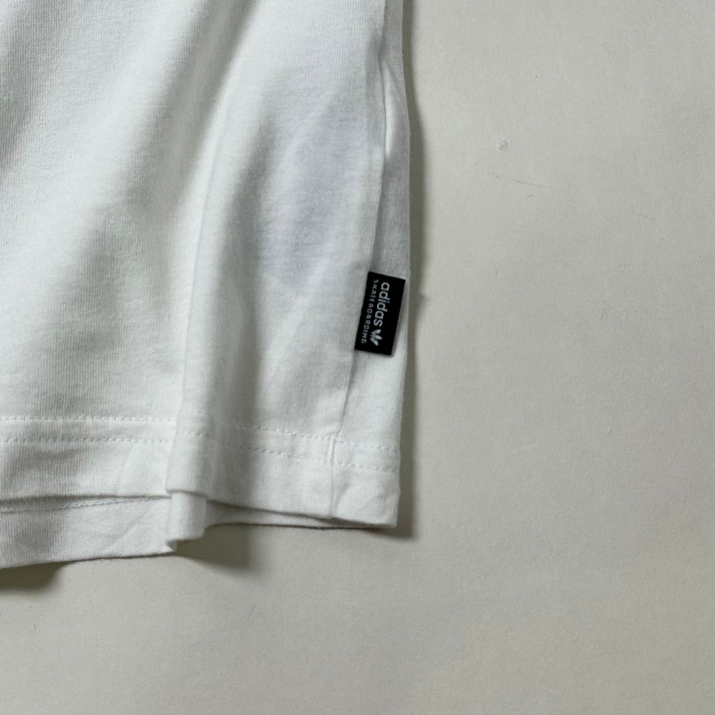 Adidas Grand T-Shirt, specifically the "White Red Blue" Small