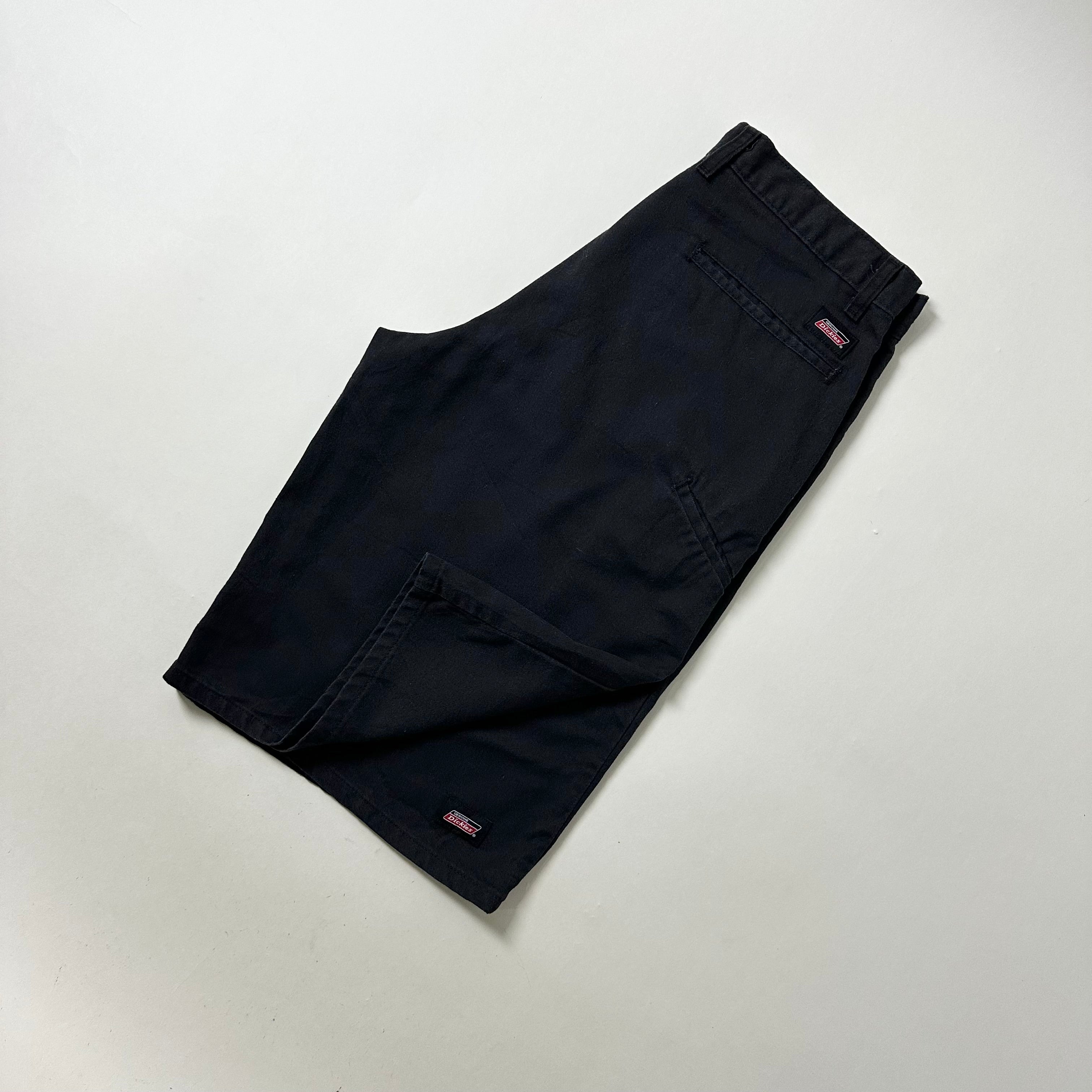 DICKIES Double Patch Shorts in Black (Size 32)