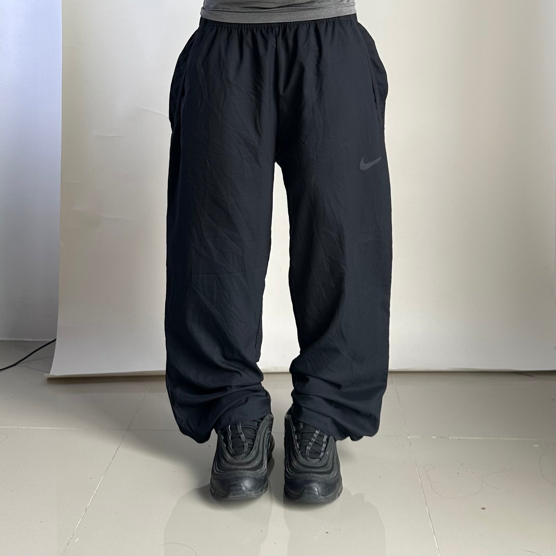 NIKE Dri-Fit Team Woven Training Pants in Black (Size 32-38)