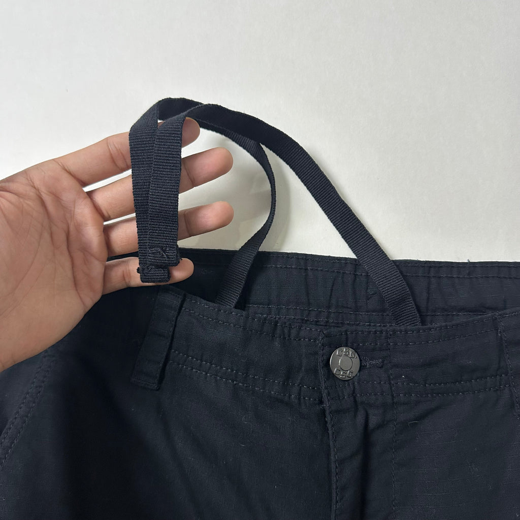 CSG Cargo Shorts in Black (Size 32-34)