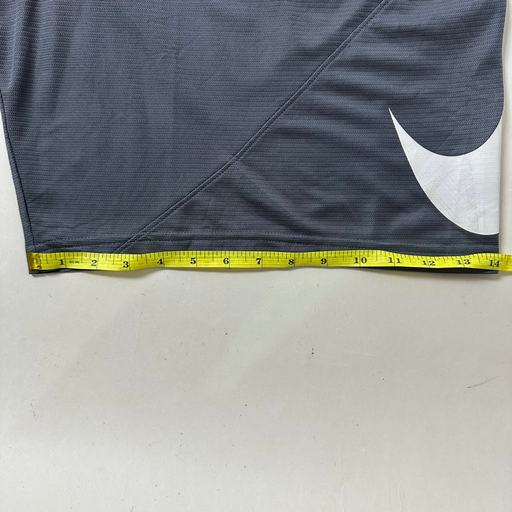 NIKE Big Swoosh Dri-fit Shorts in Gray (Size 32-40)