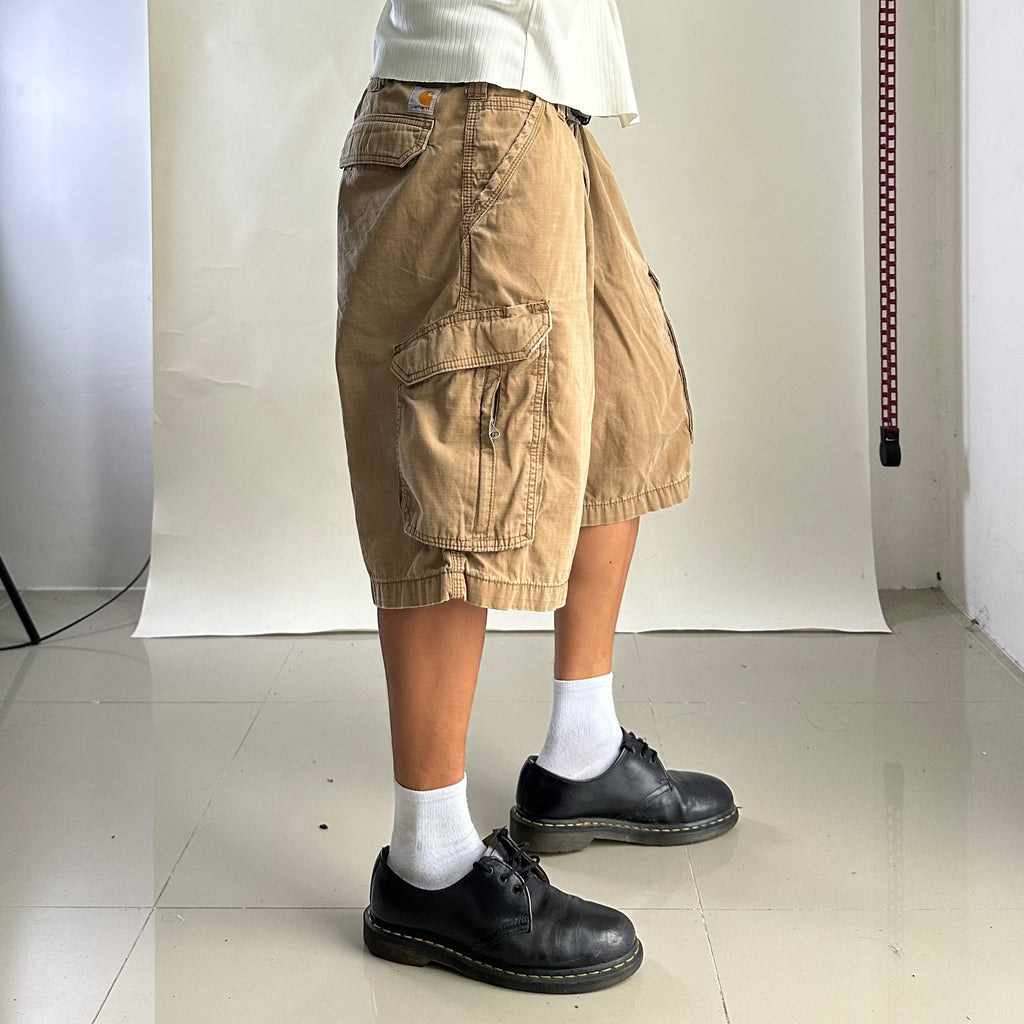 Carhartt Relaxed Fit Cargo Shorts in Brown (Size 40)