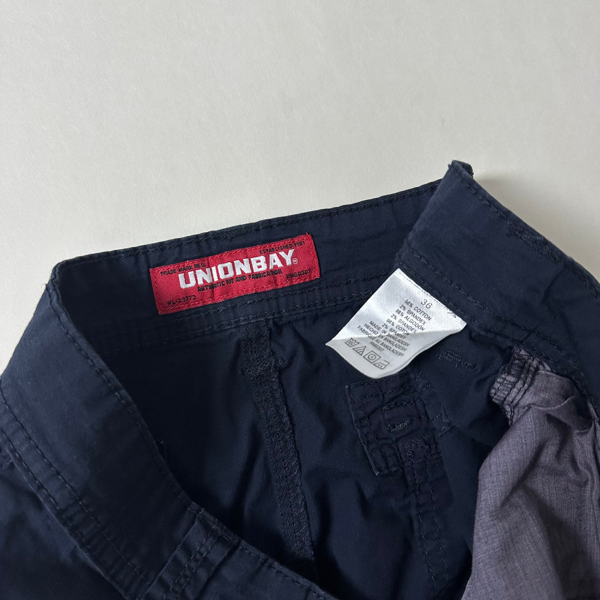 UnionBay Cargo Shorts in Navy Blue (Size 36)