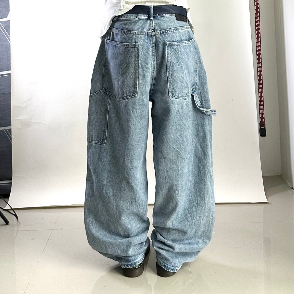 Random Baggy Denim Carpenter Pants in Light Wash (Size 34)