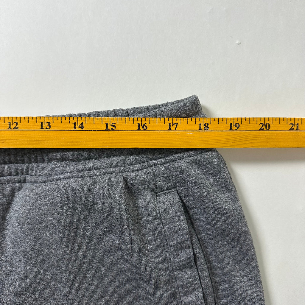 Echo Unlimited Cargo Sweat Shorts in Gray (Size 30-36)