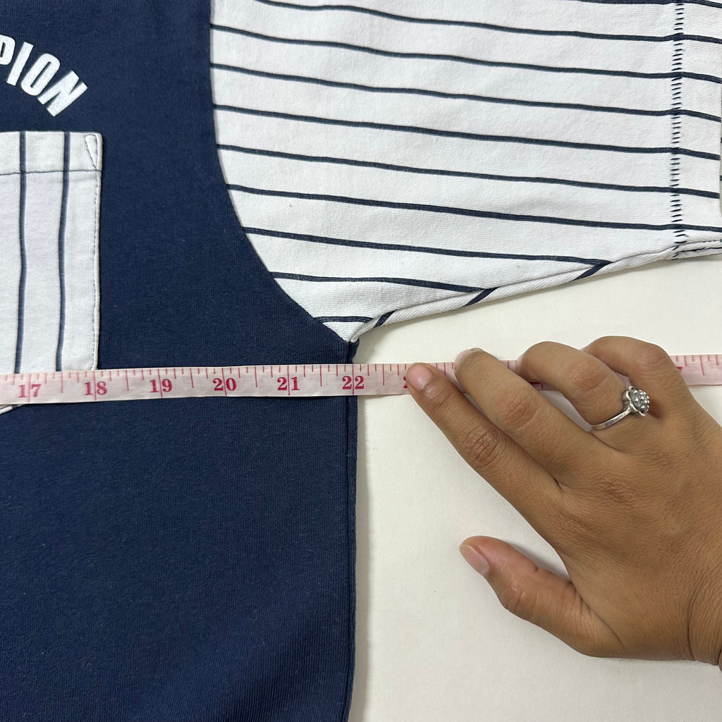 Champion T-shirt with Contrasting Pinstripe Sleeves Navy Blue Size Medium (Fits Large)