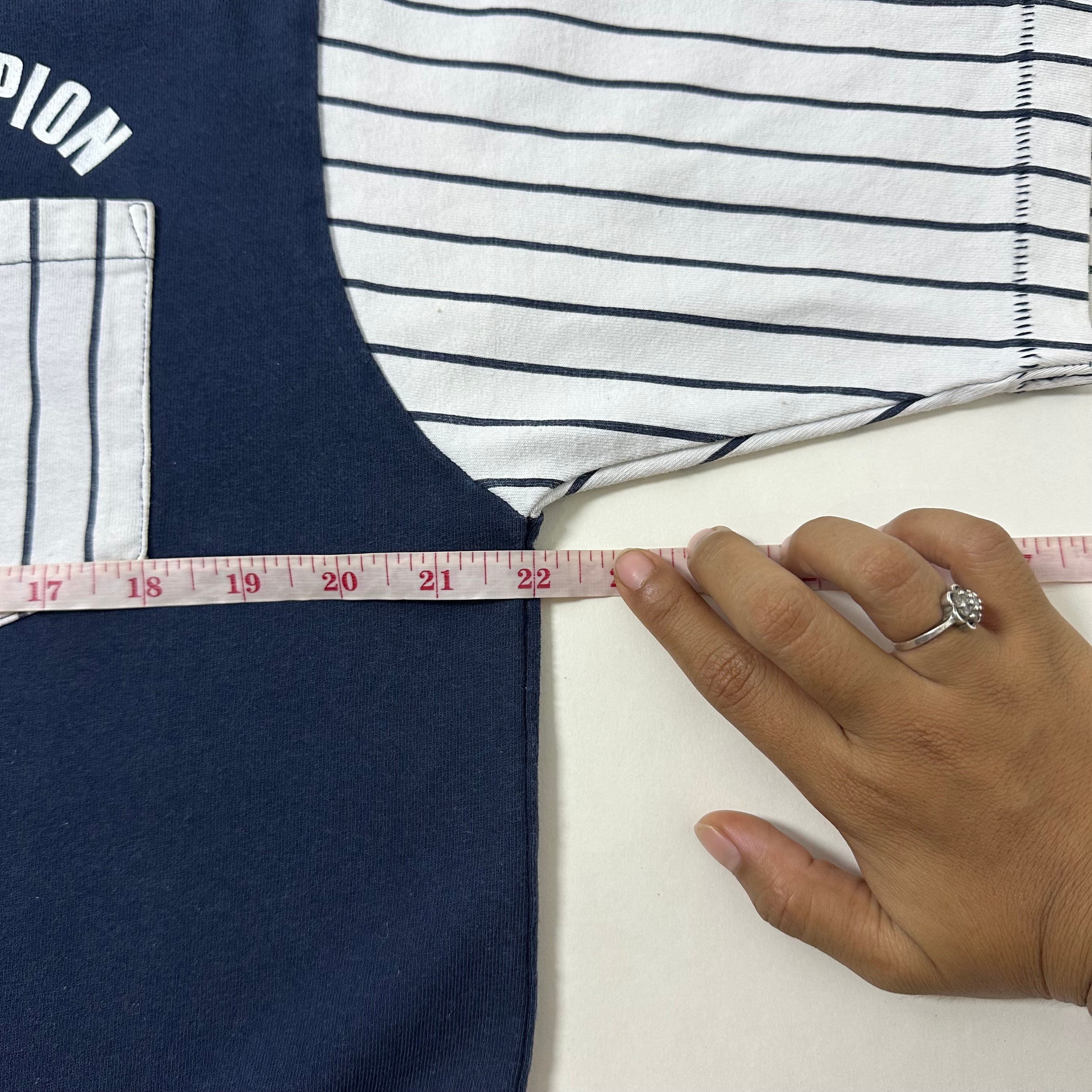 Champion T-shirt with Contrasting Pinstripe Sleeves Navy Blue Size Medium (Fits Large)