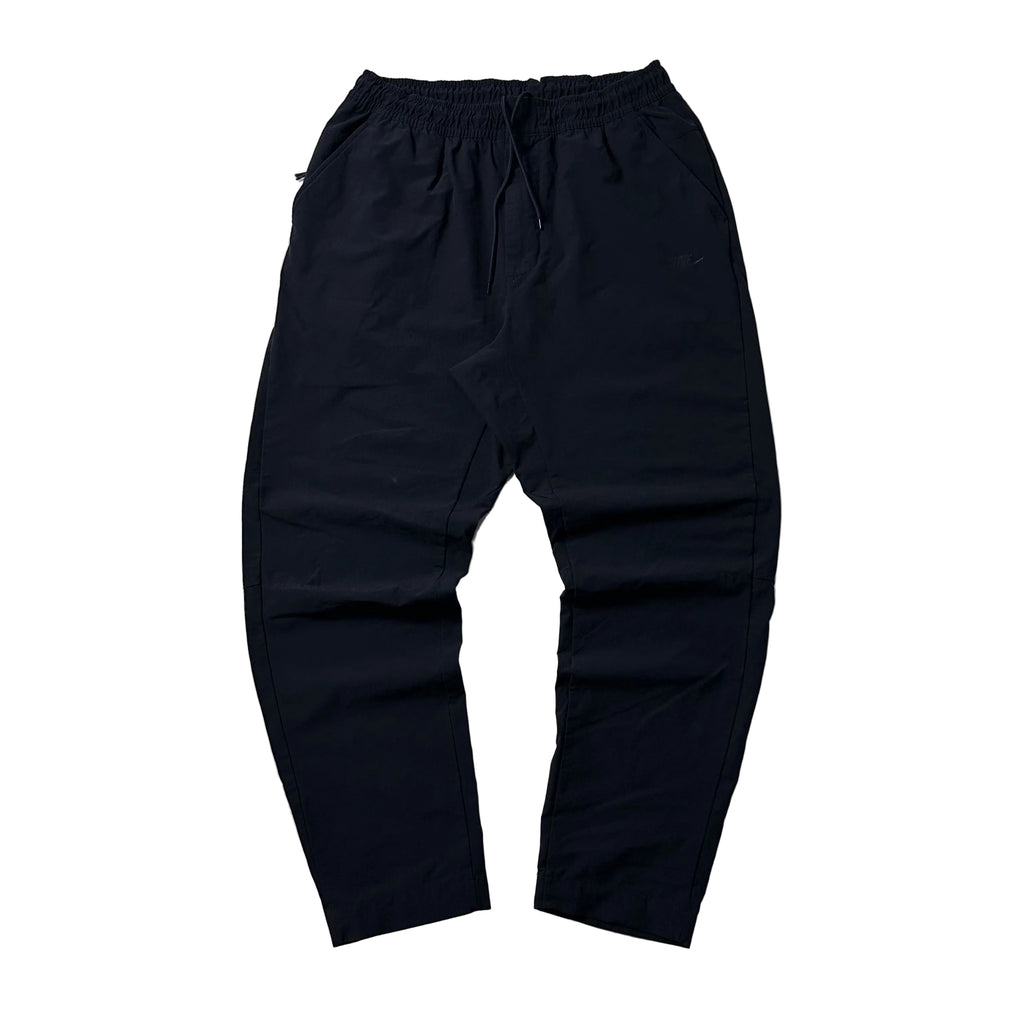 Nike Lightweight Training Pants in Black (Size 28-36)