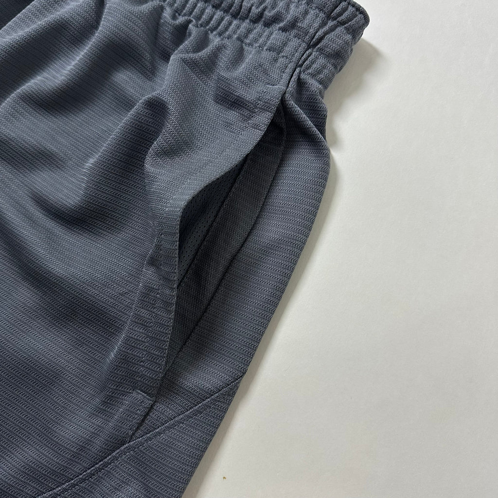 NIKE Big Swoosh Dri-fit Shorts in Gray (Size 32-40)