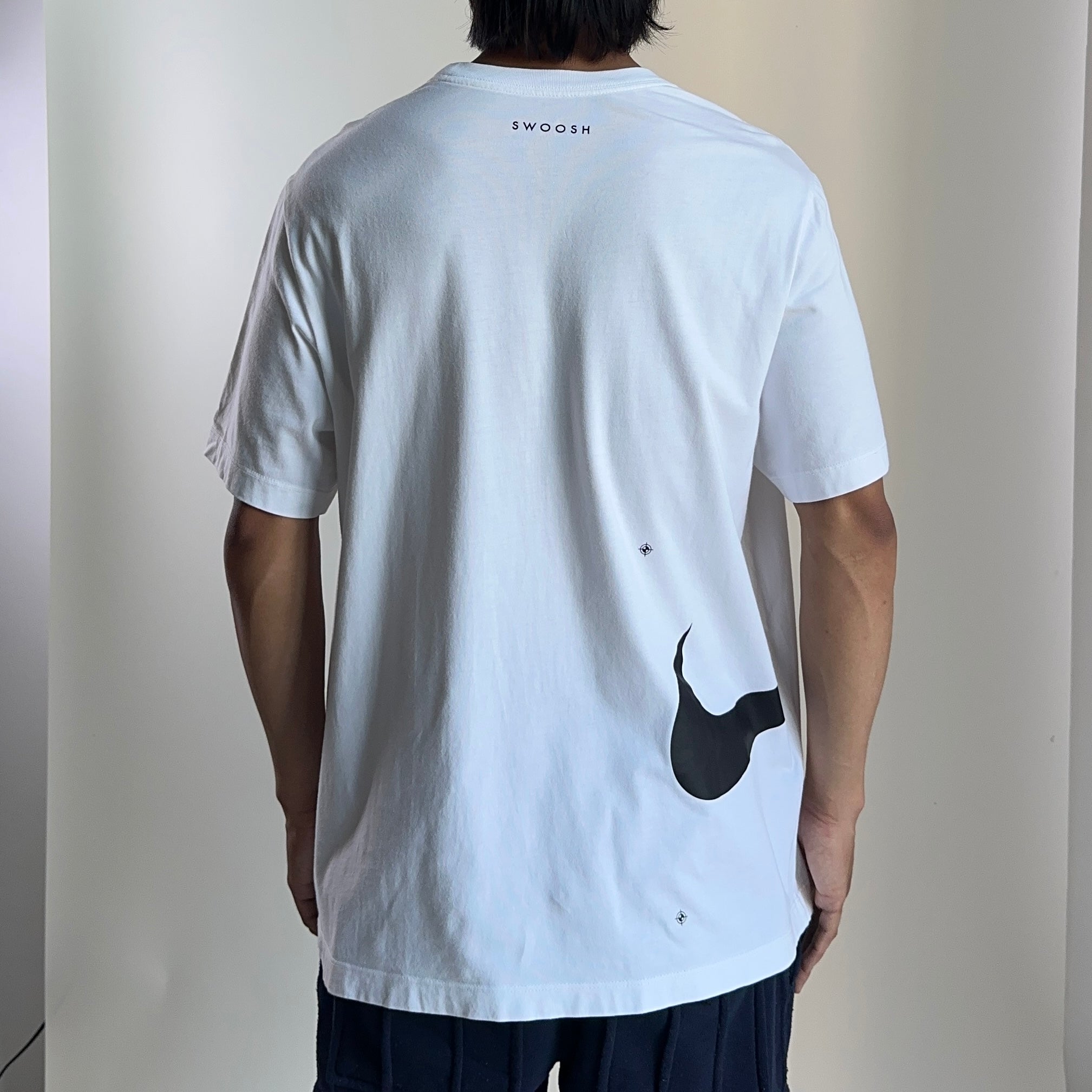 Nike Wrap around Swoosh T-shirt White Large