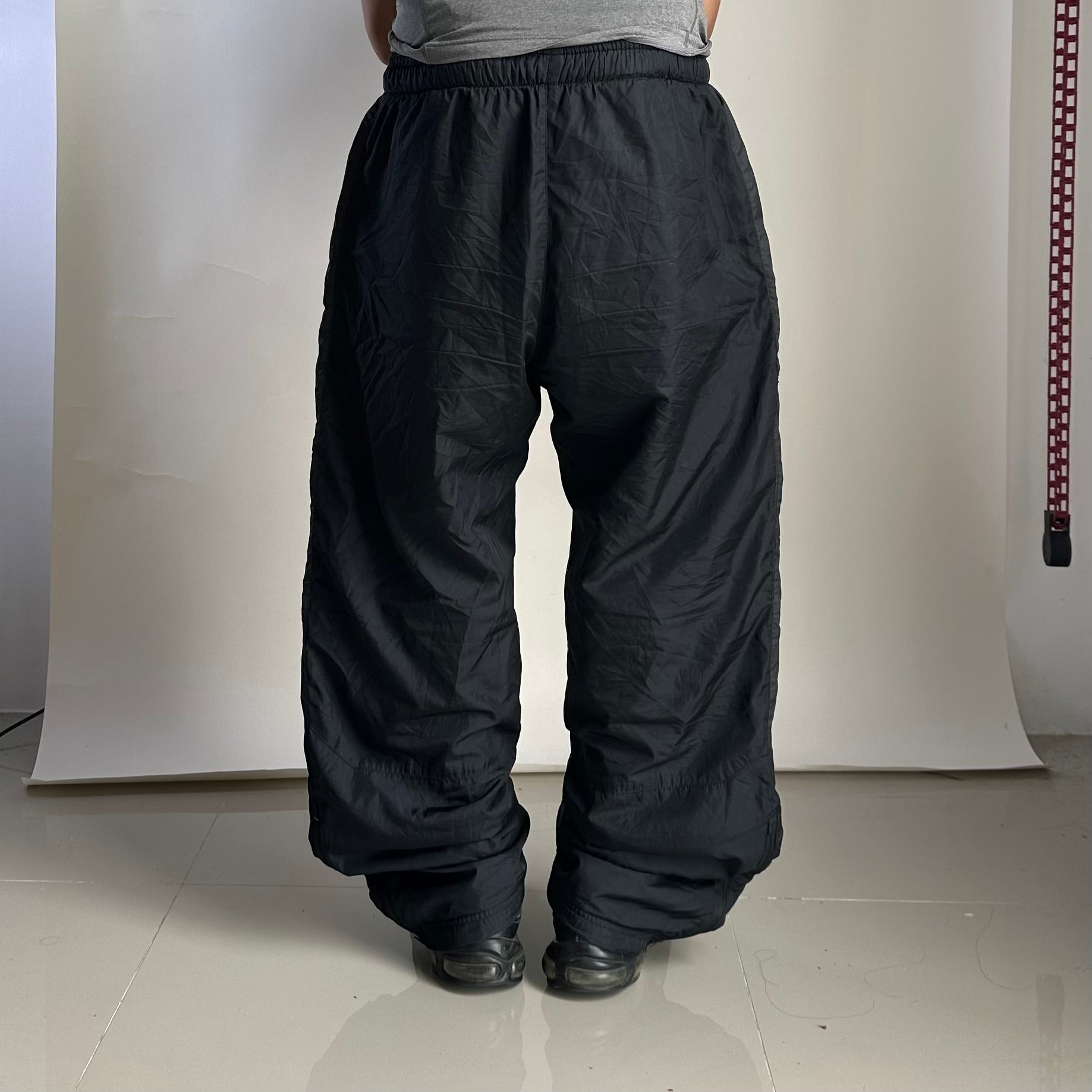 NIKE Embroidery Swoosh Track Pants in Black (Size 28-38)